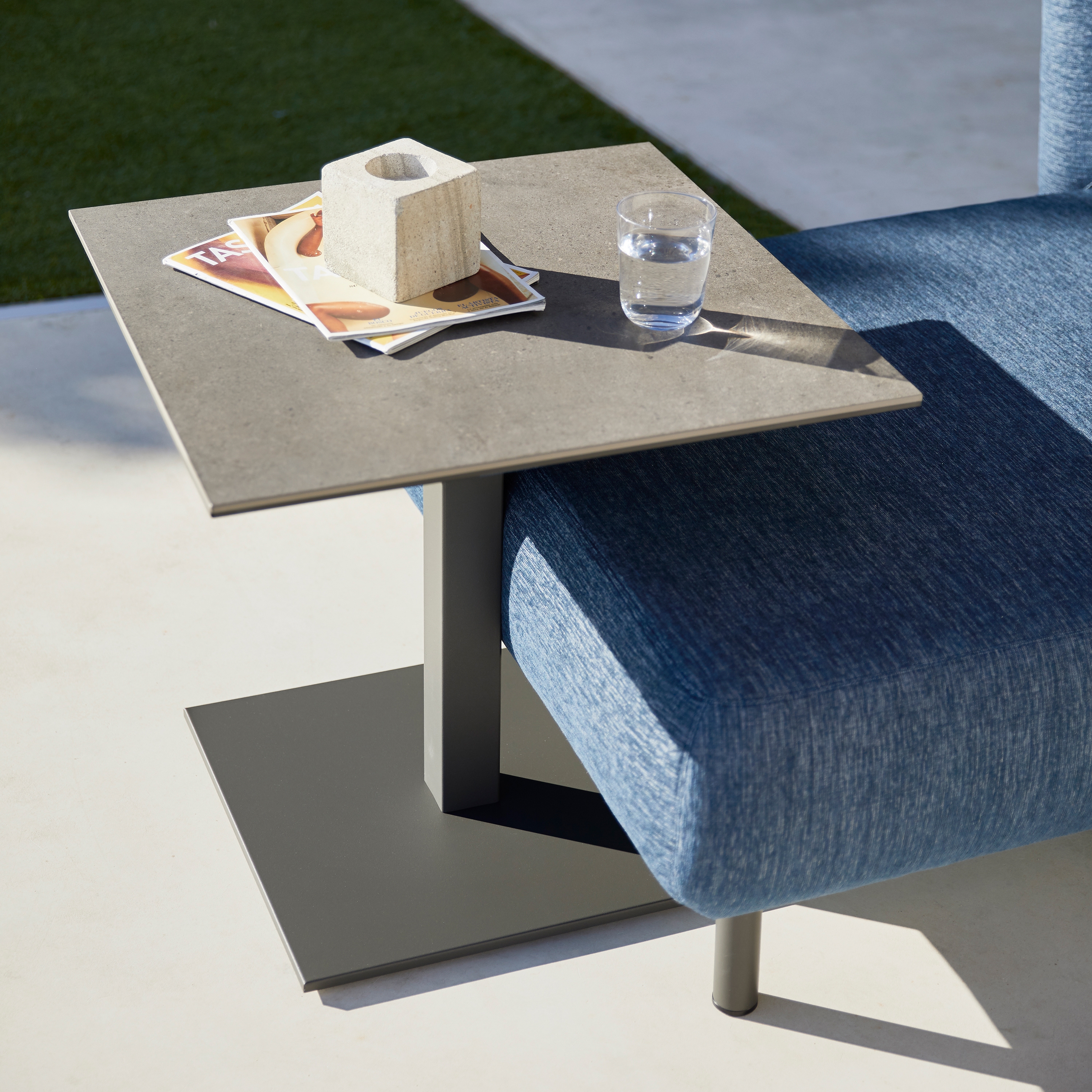 COFFEE TABLES