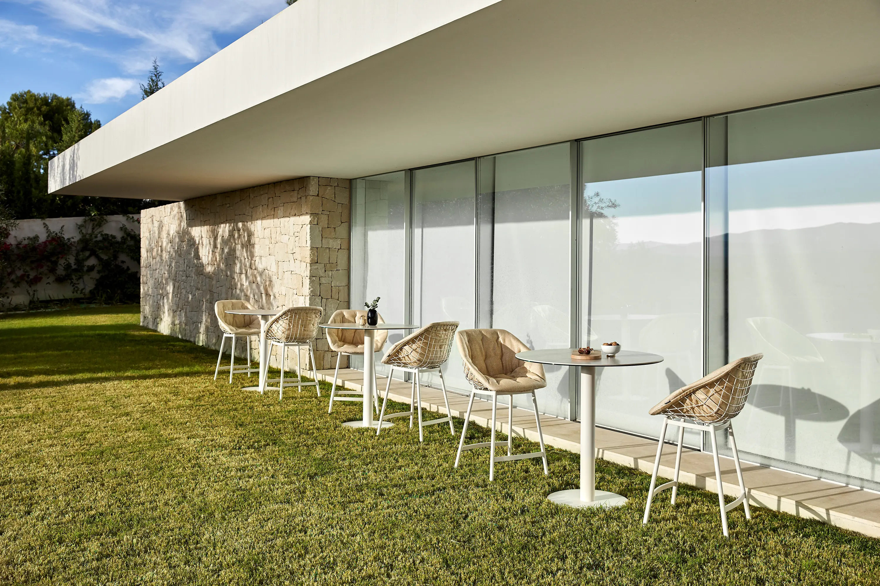 Musola - Canasta with cushion