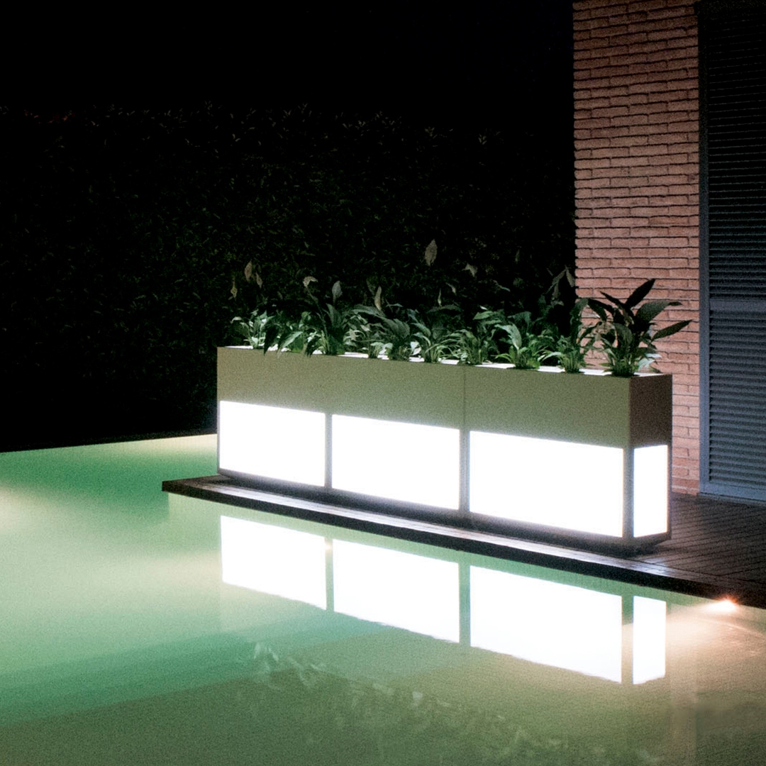 Mostrar el producto JARDINERA DE LUJO ILUMINADA LIGHT HOUSE del fabricante Fesfoc