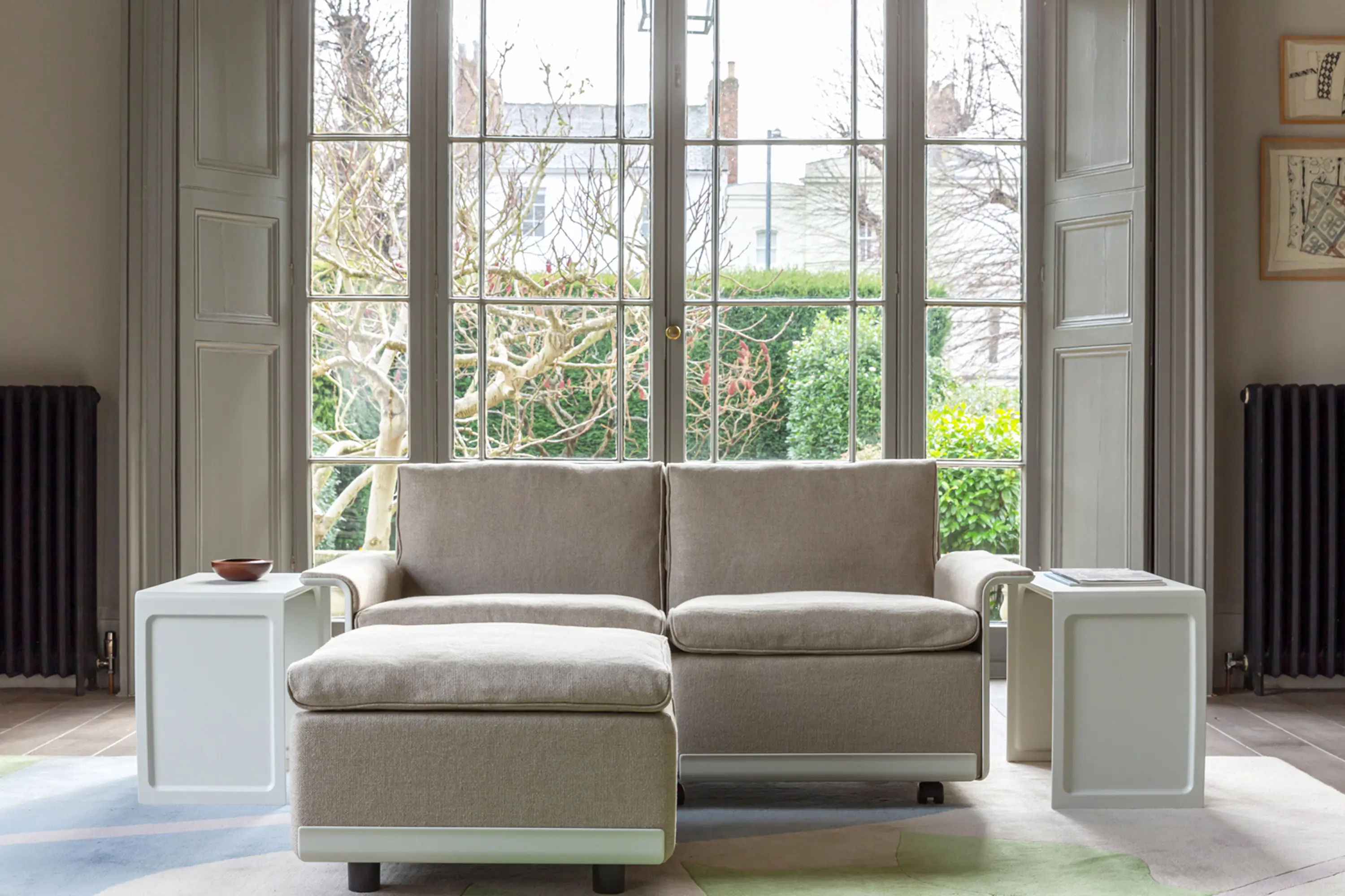 Vitsoe - 620 Chair Programme: High back armchair | Footstool (linen)