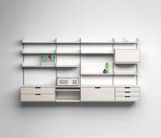 Vitsoe - 606 Shelving System