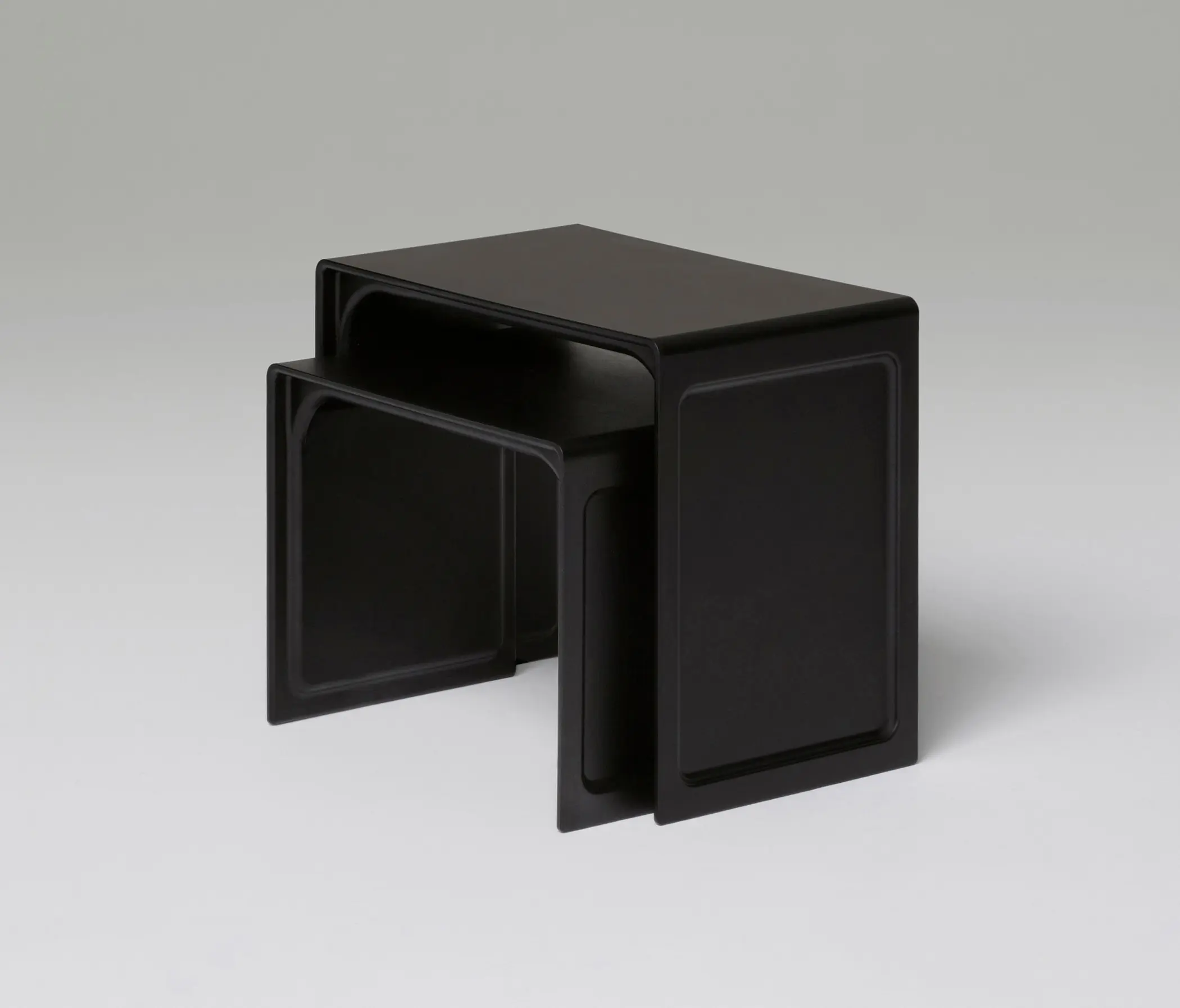 Vitsoe - 621 Table: Nesting pair