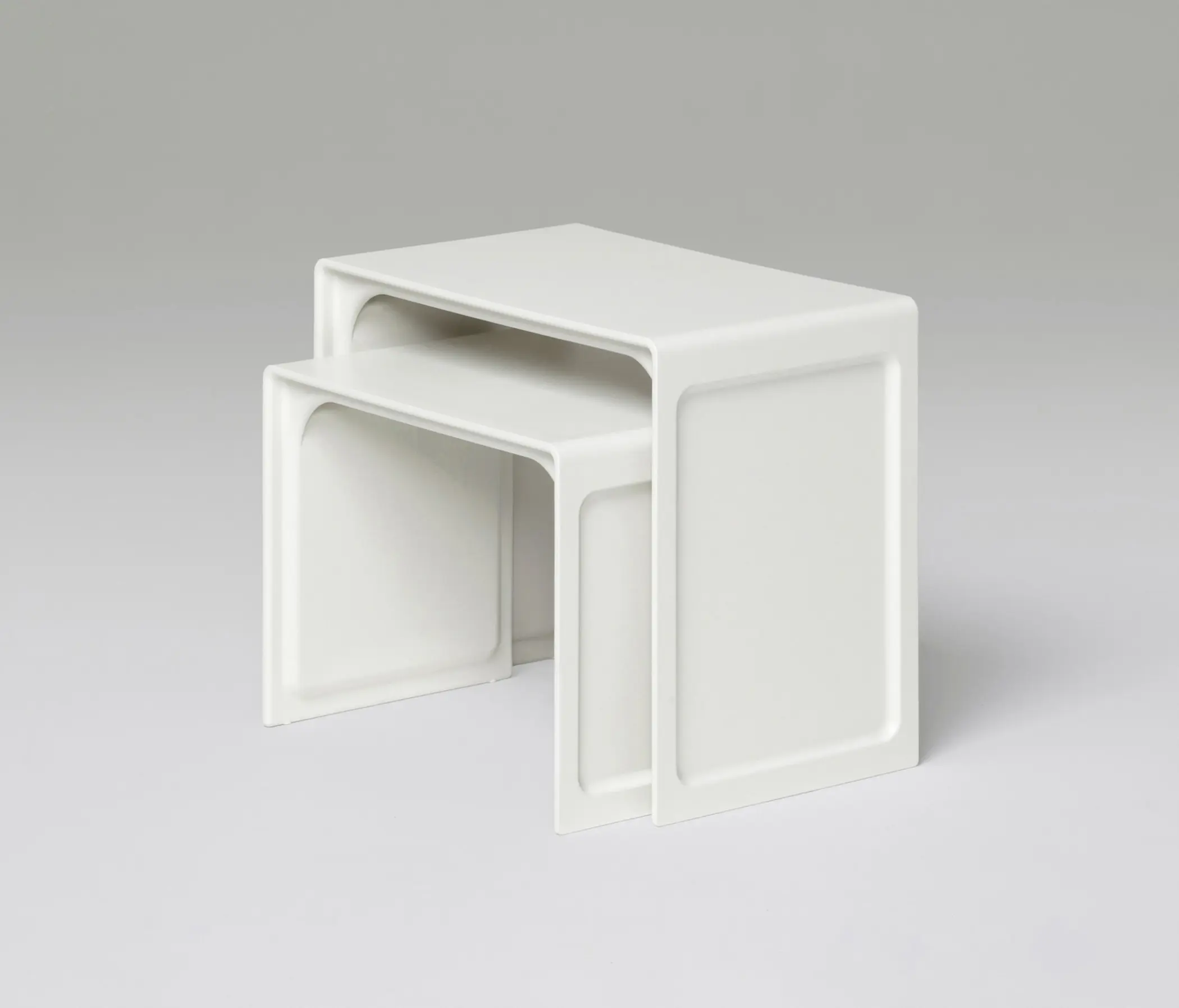 Vitsoe - 621 Table: Nesting pair