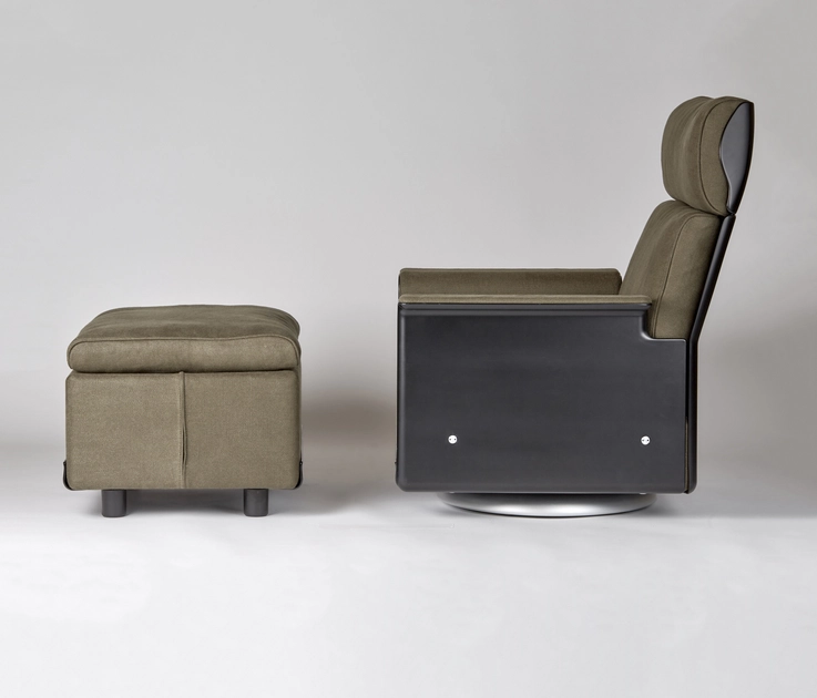 620 CHAIR PROGRAMME: HIGH BACK ARMCHAIR | FOOTSTOOL (LINEN) - Armchairs ...