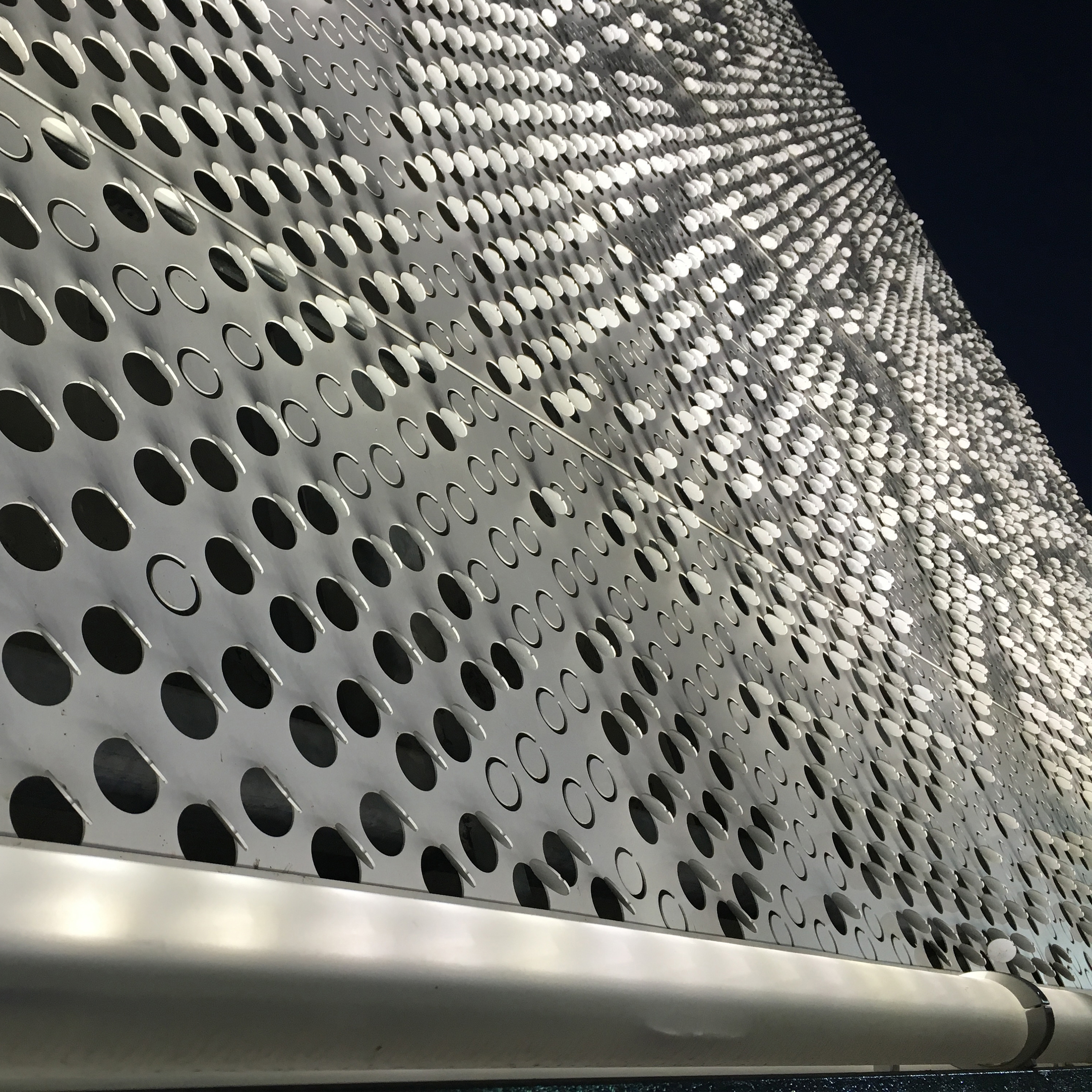 OUTDOOR FACADE LIGHTS