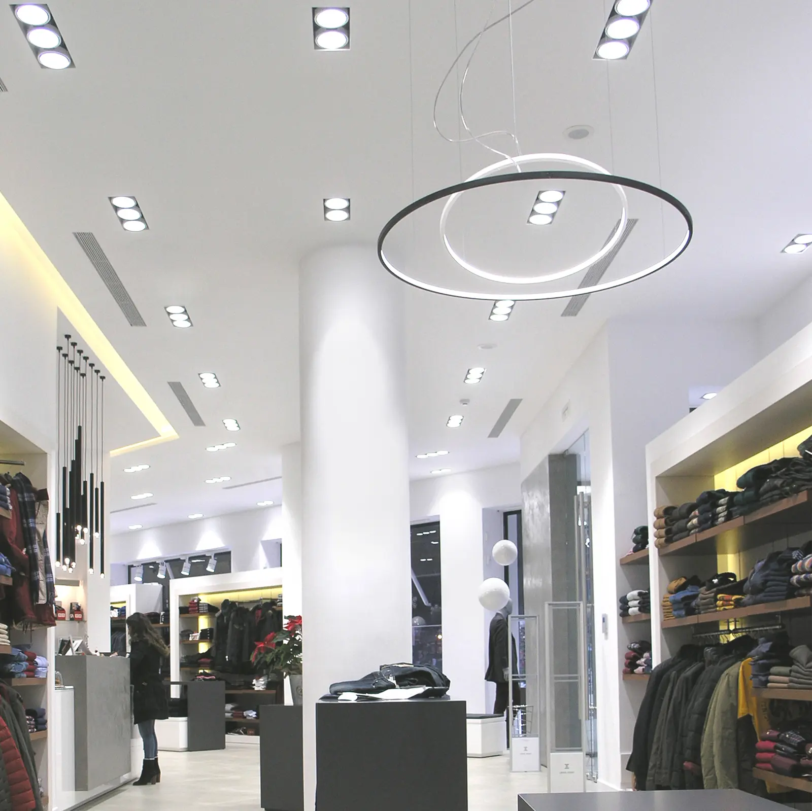 COMIS 40 FLEX - Suspended lights from BRIGHT SPECIAL LIGHTING S.A ...