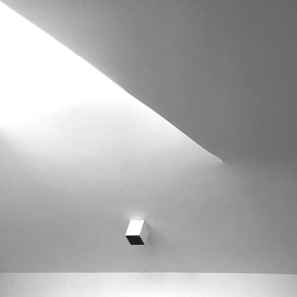 BRIGHT SPECIAL LIGHTING S.A. - Pendo M 1R TR3 B S.S.LED