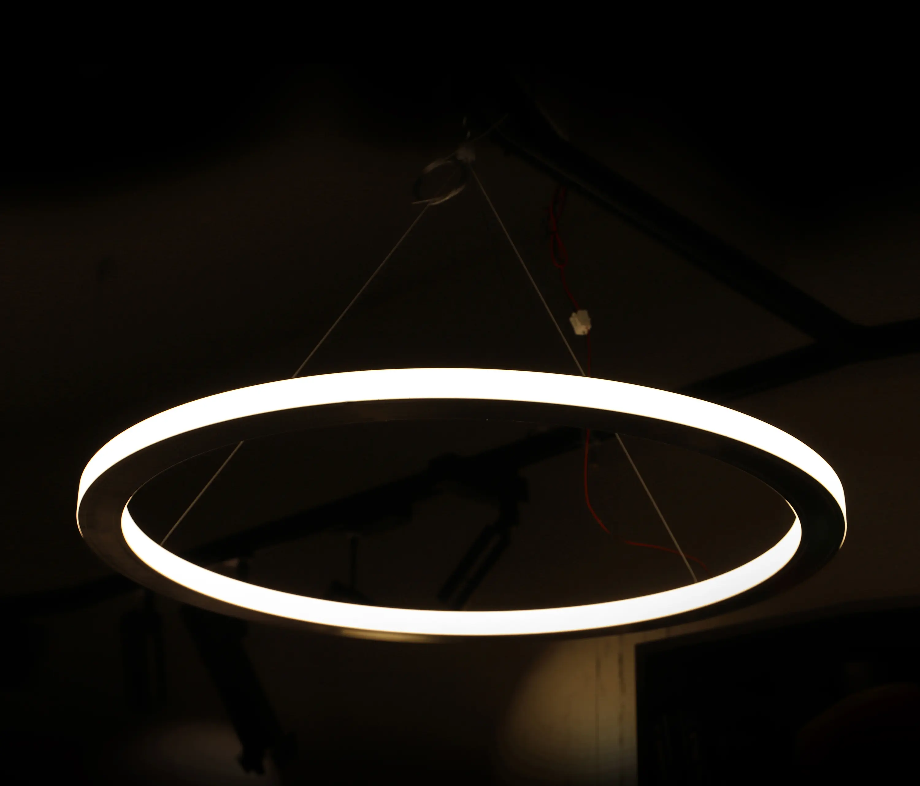 BRIGHT SPECIAL LIGHTING S.A. - Comis 12 Ring