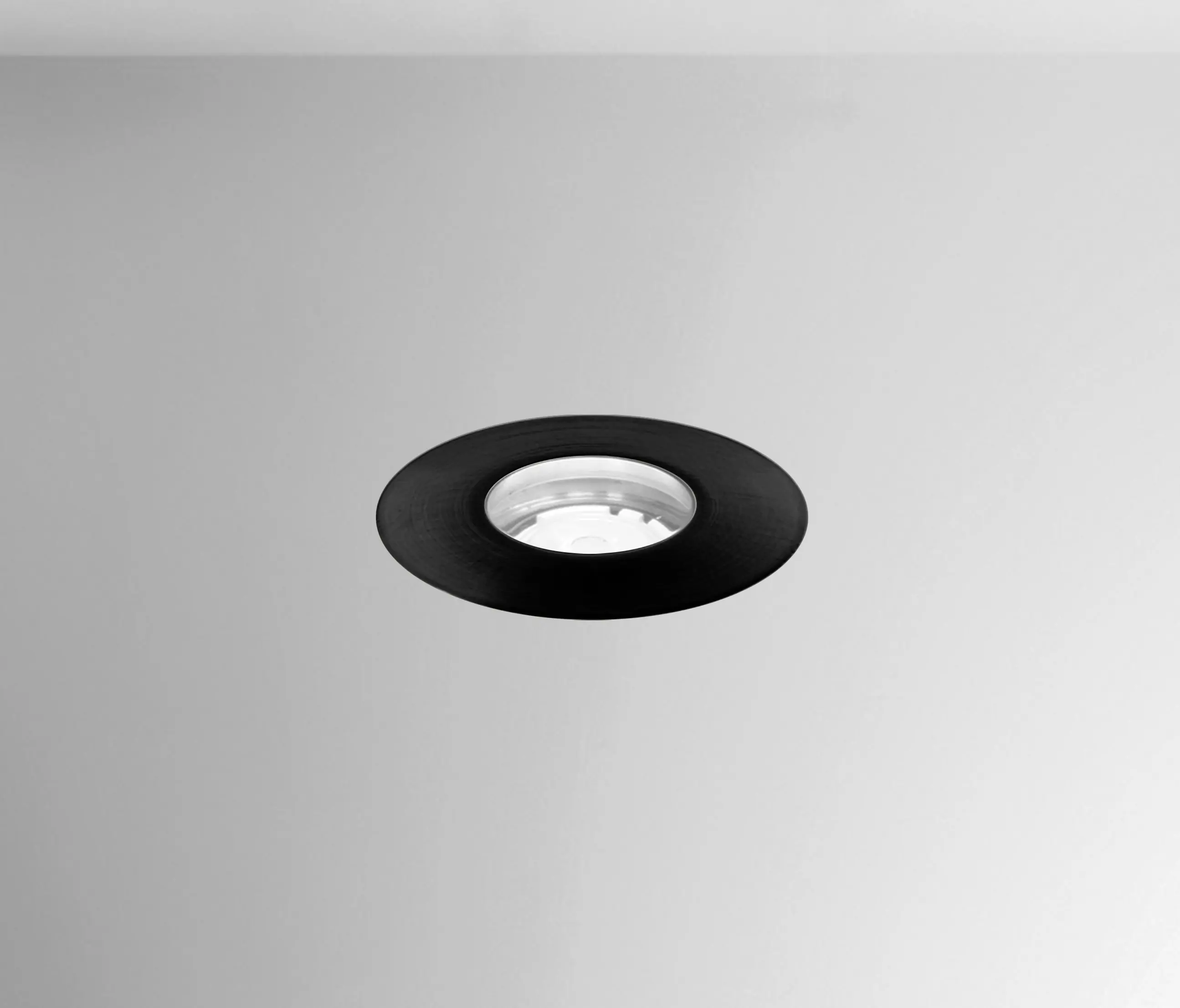 BRIGHT SPECIAL LIGHTING S.A. - Fama