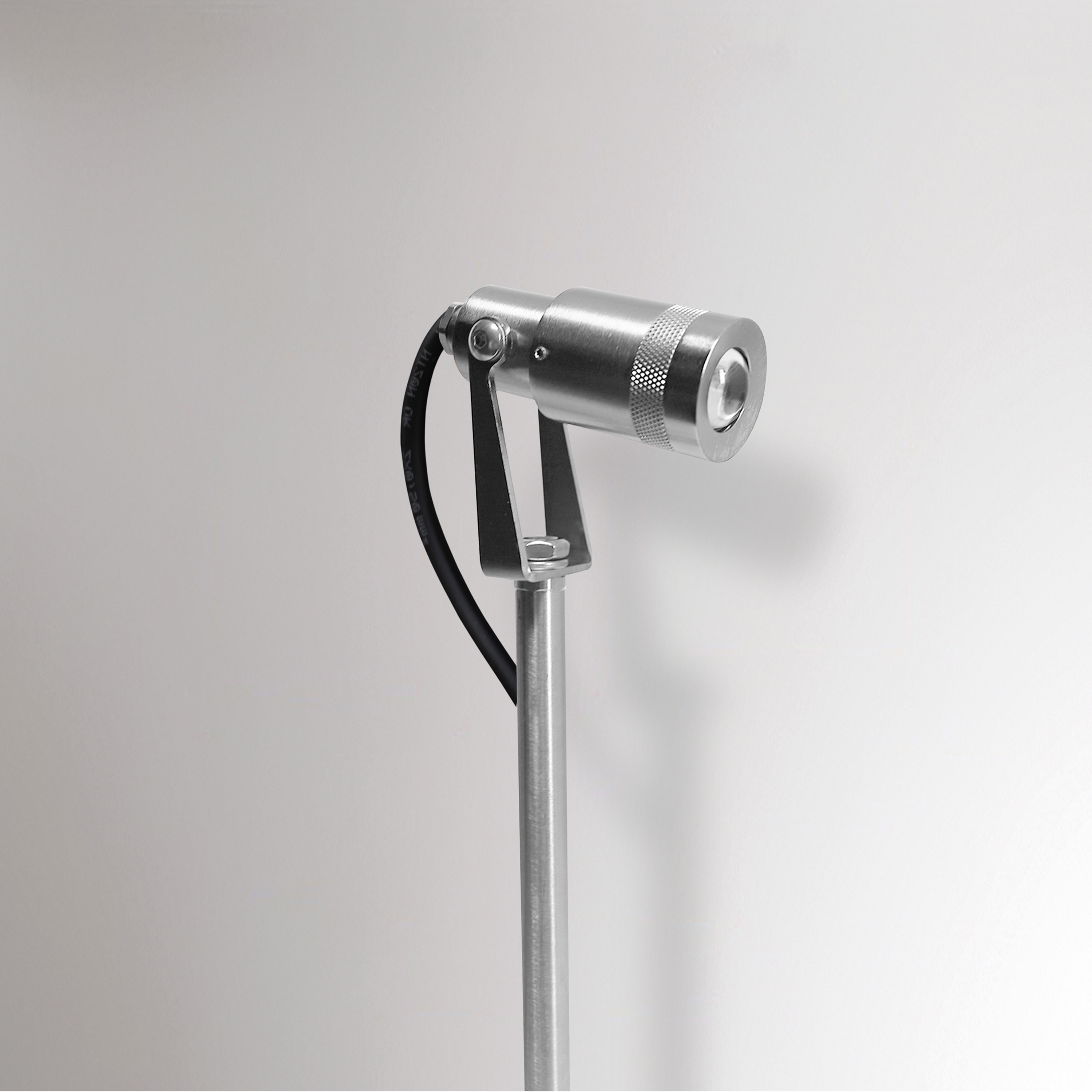 Produkt Fama Out Focus DZ des Herstellers BRIGHT SPECIAL LIGHTING S.A. anzeigen