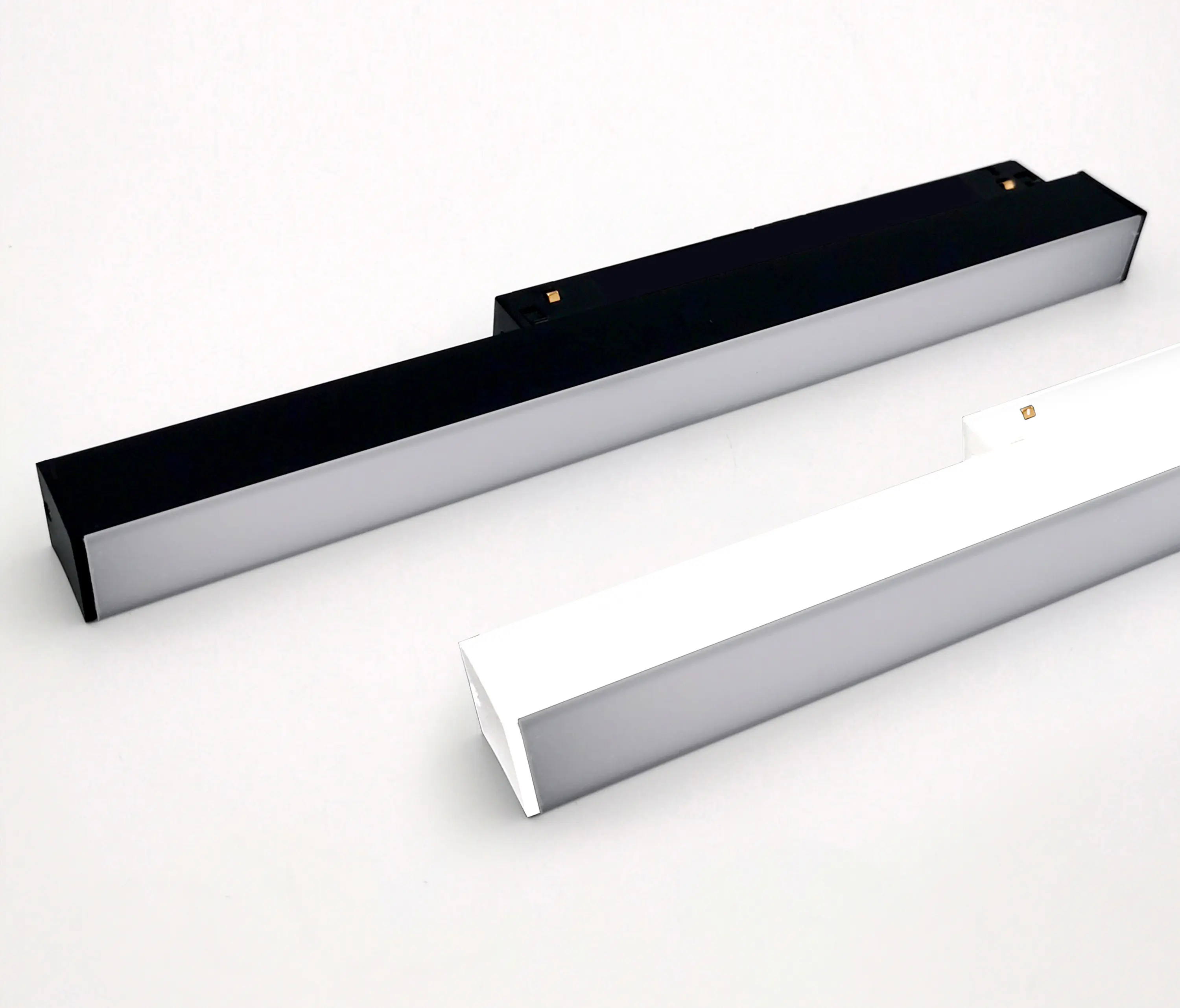 BRIGHT SPECIAL LIGHTING S.A. - Legatus Linear LED