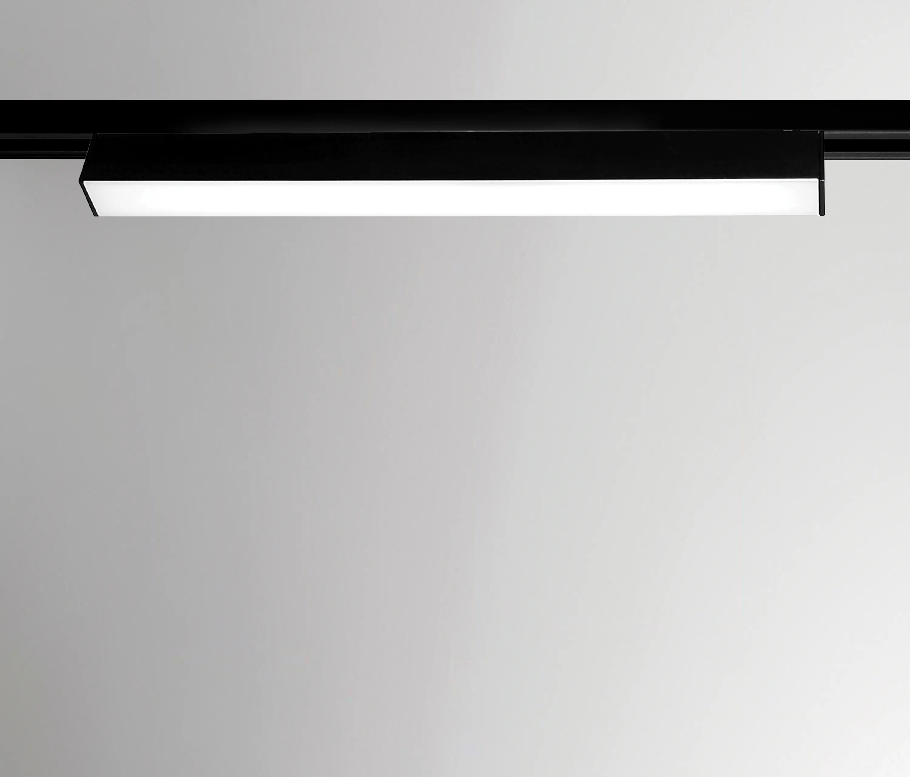 BRIGHT SPECIAL LIGHTING S.A. - Legatus Linear LED
