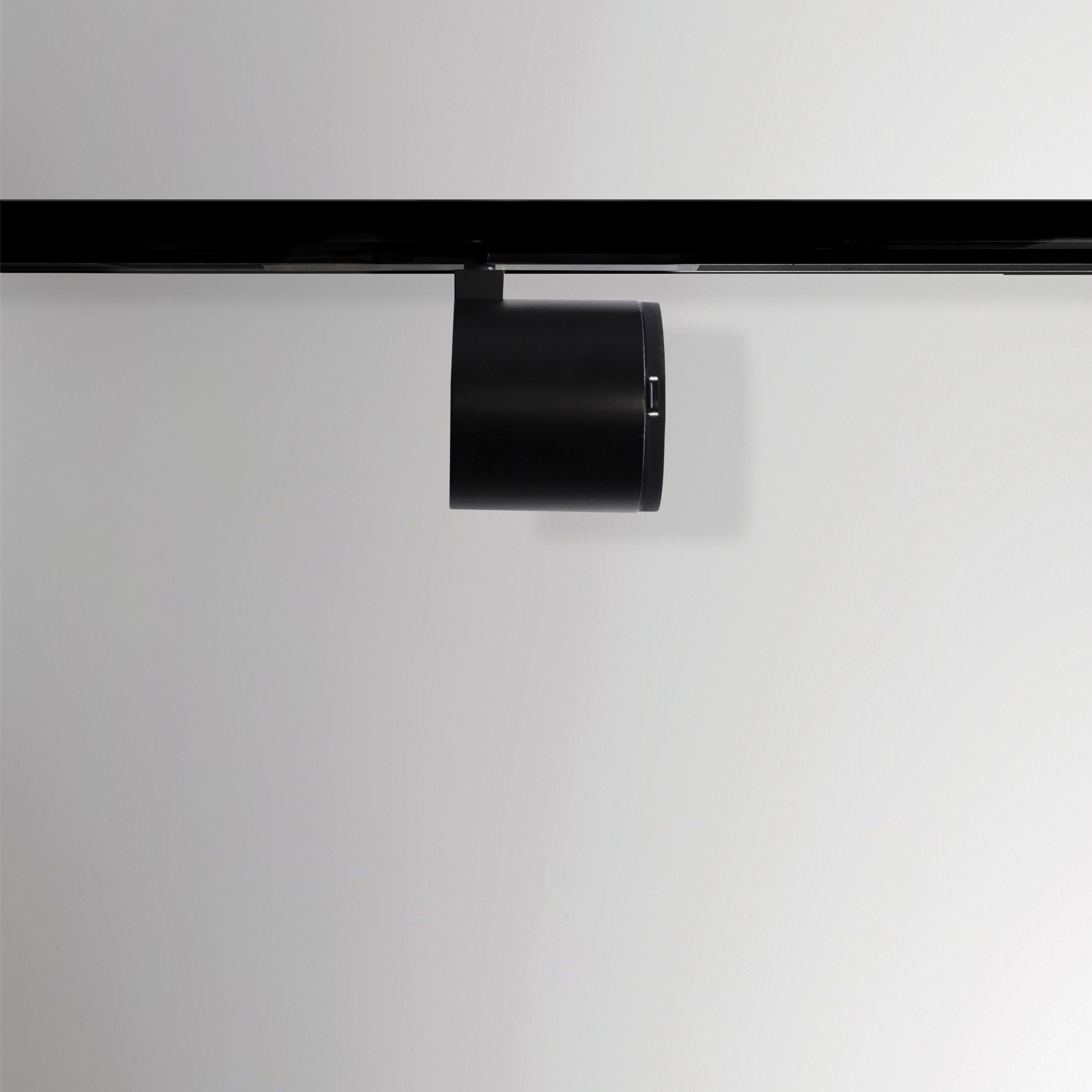 Mostra il prodotto Legatus Spot 80 del produttore BRIGHT SPECIAL LIGHTING S.A.