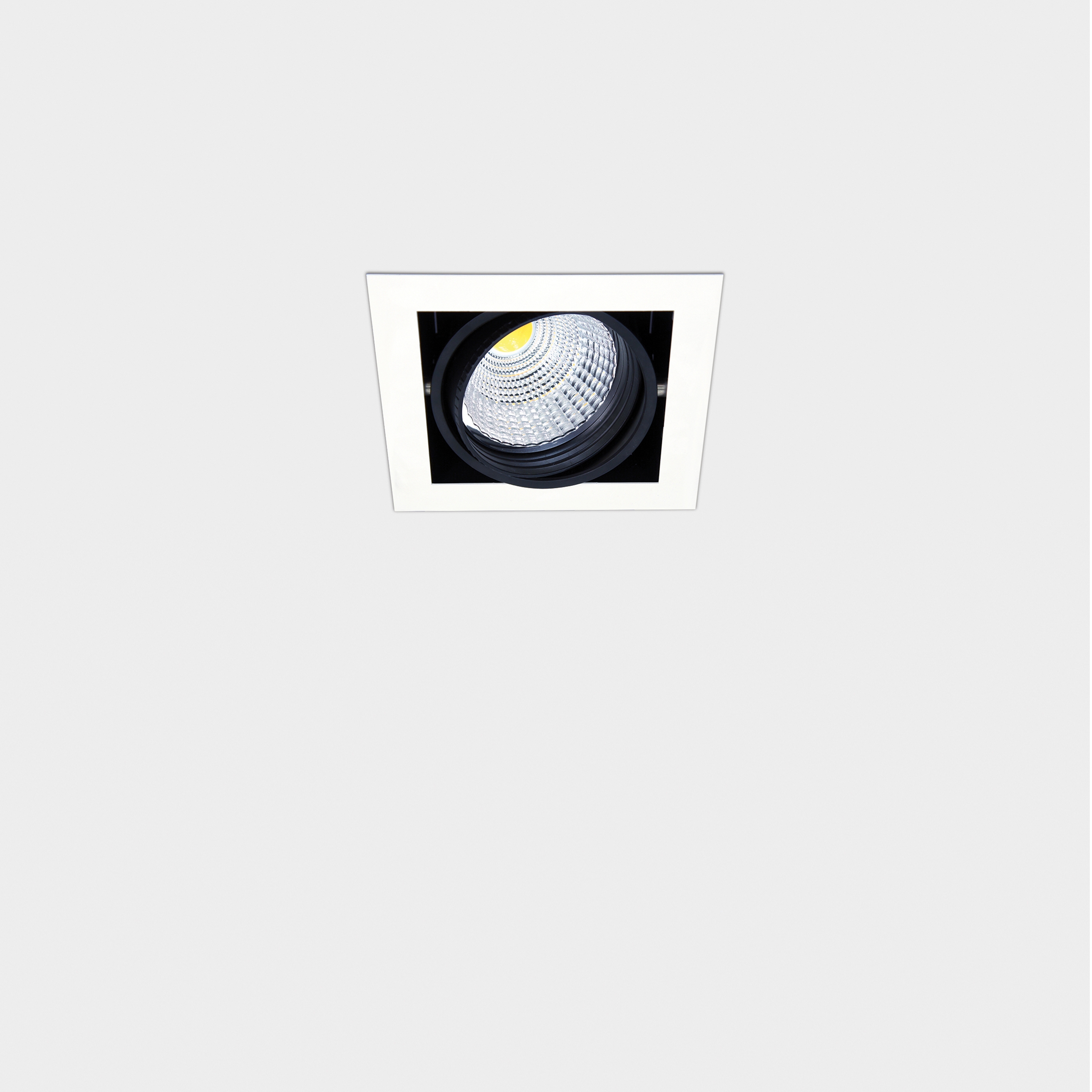 Mostra il prodotto Minor 1F S.S.LED del produttore BRIGHT SPECIAL LIGHTING S.A.