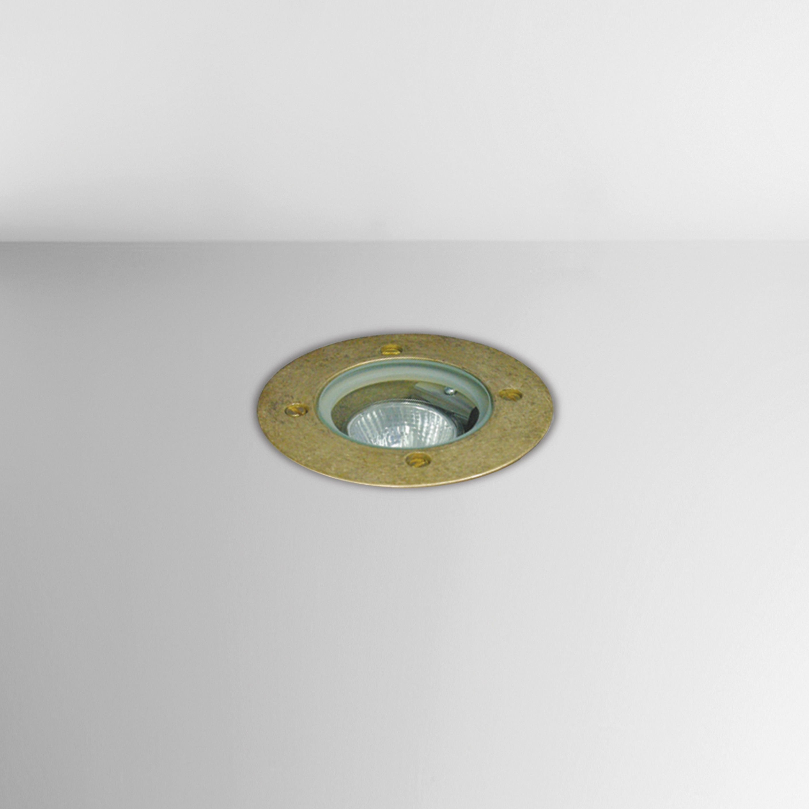 Produkt Nepa Ground Brass des Herstellers BRIGHT SPECIAL LIGHTING S.A. anzeigen