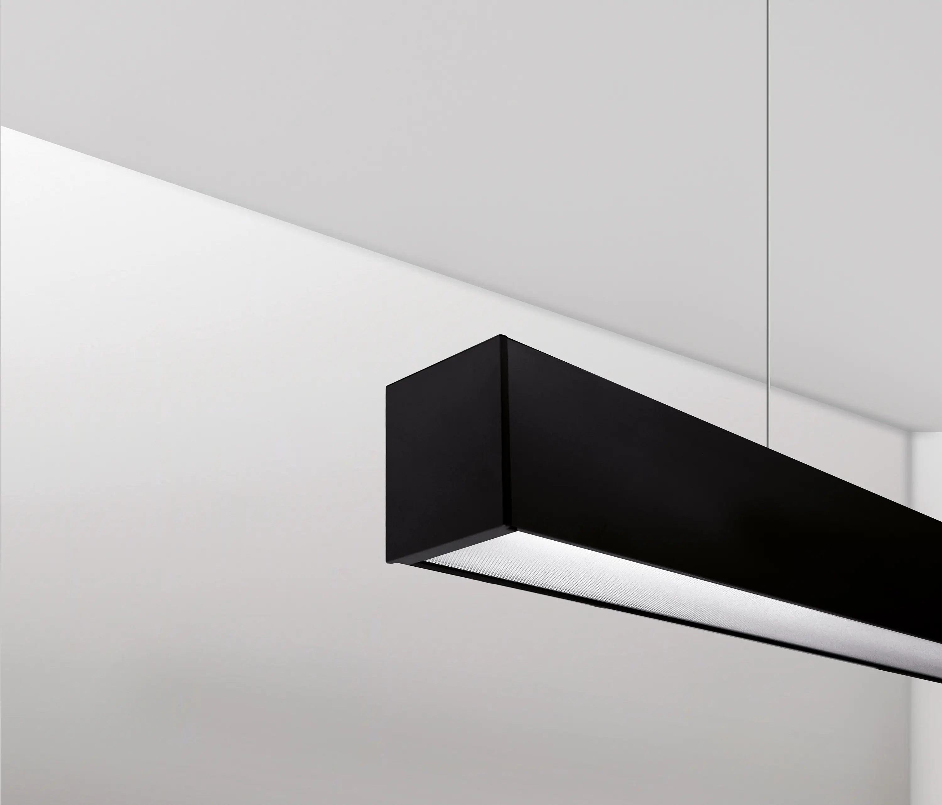 BRIGHT SPECIAL LIGHTING S.A. - Notus 1 UGR Linear LED SP