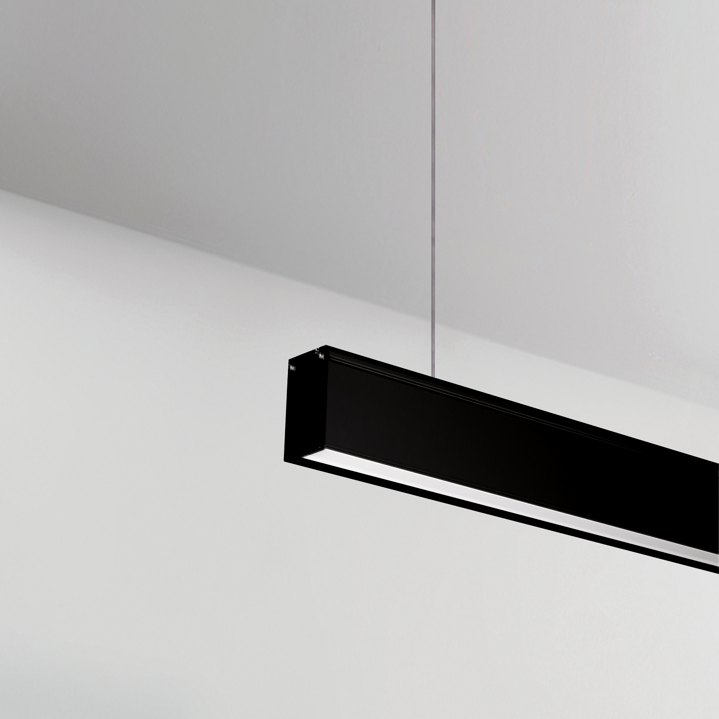 Mostra il prodotto Notus 25 Linear LED SP del produttore BRIGHT SPECIAL LIGHTING S.A.