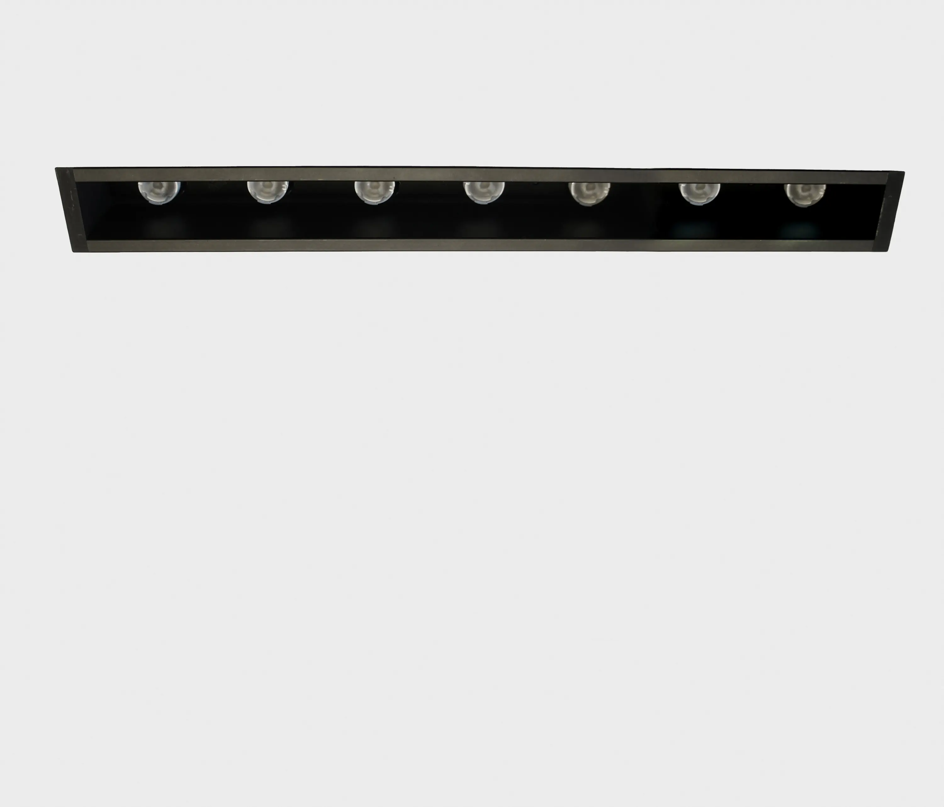 BRIGHT SPECIAL LIGHTING S.A. - Novus In Box 7xH.P.LED