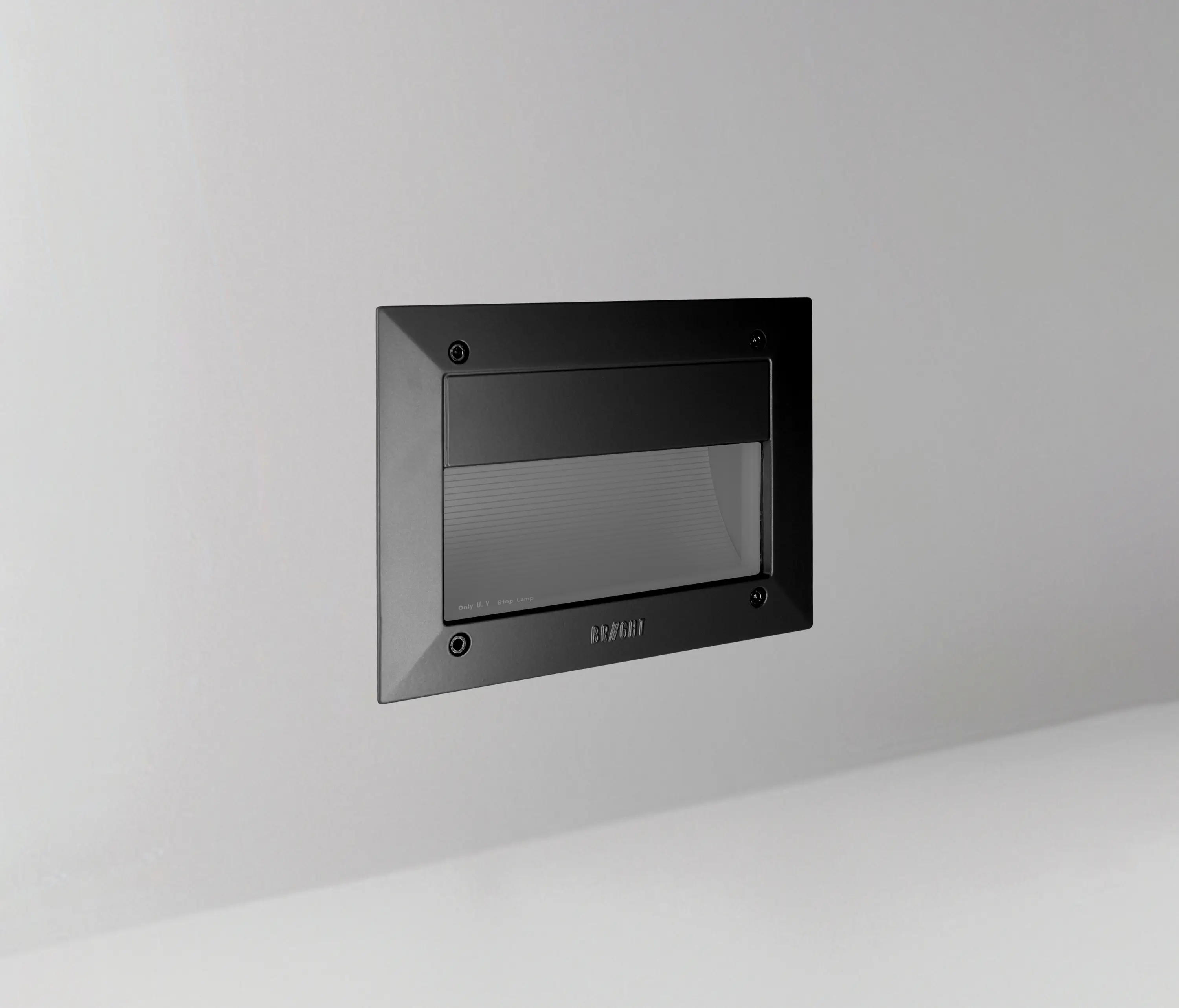 BRIGHT SPECIAL LIGHTING S.A. - Nudo Dama
