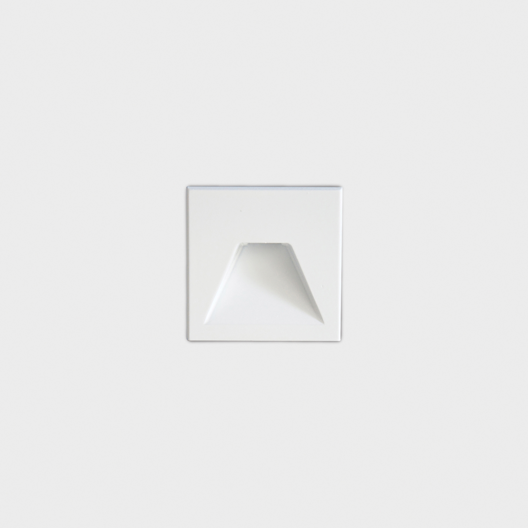 Display product Stipo 3 H.P.LED from manufacturer BRIGHT SPECIAL LIGHTING S.A.