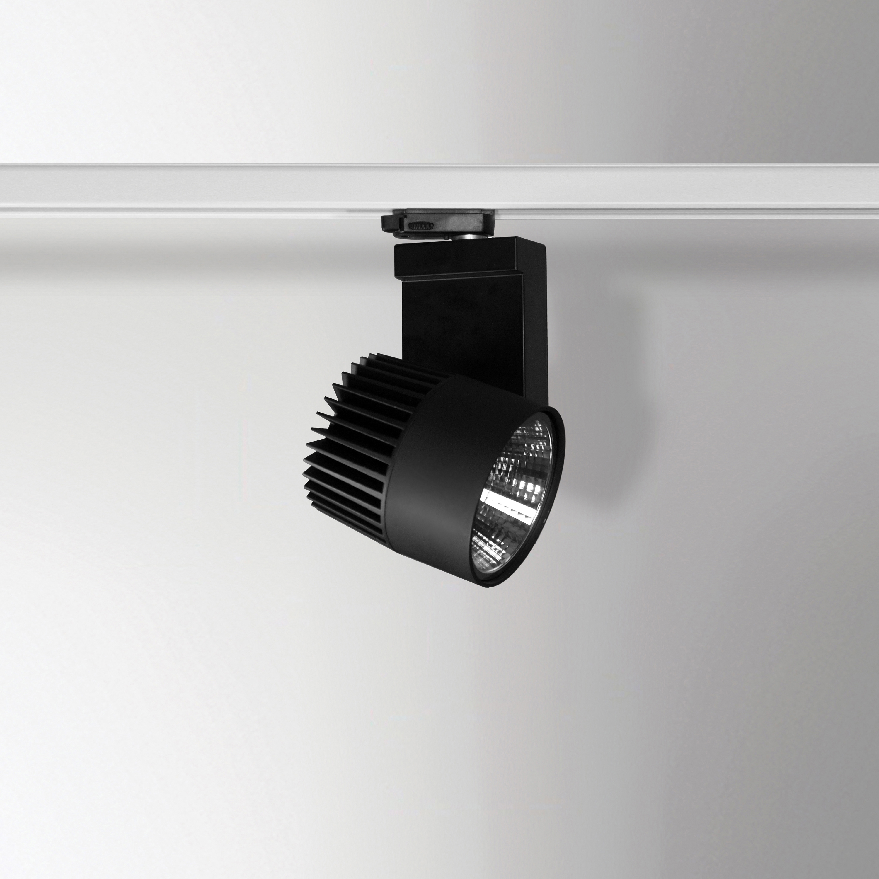 Display product Uber 2 Tr S.S.LED from manufacturer BRIGHT SPECIAL LIGHTING S.A.