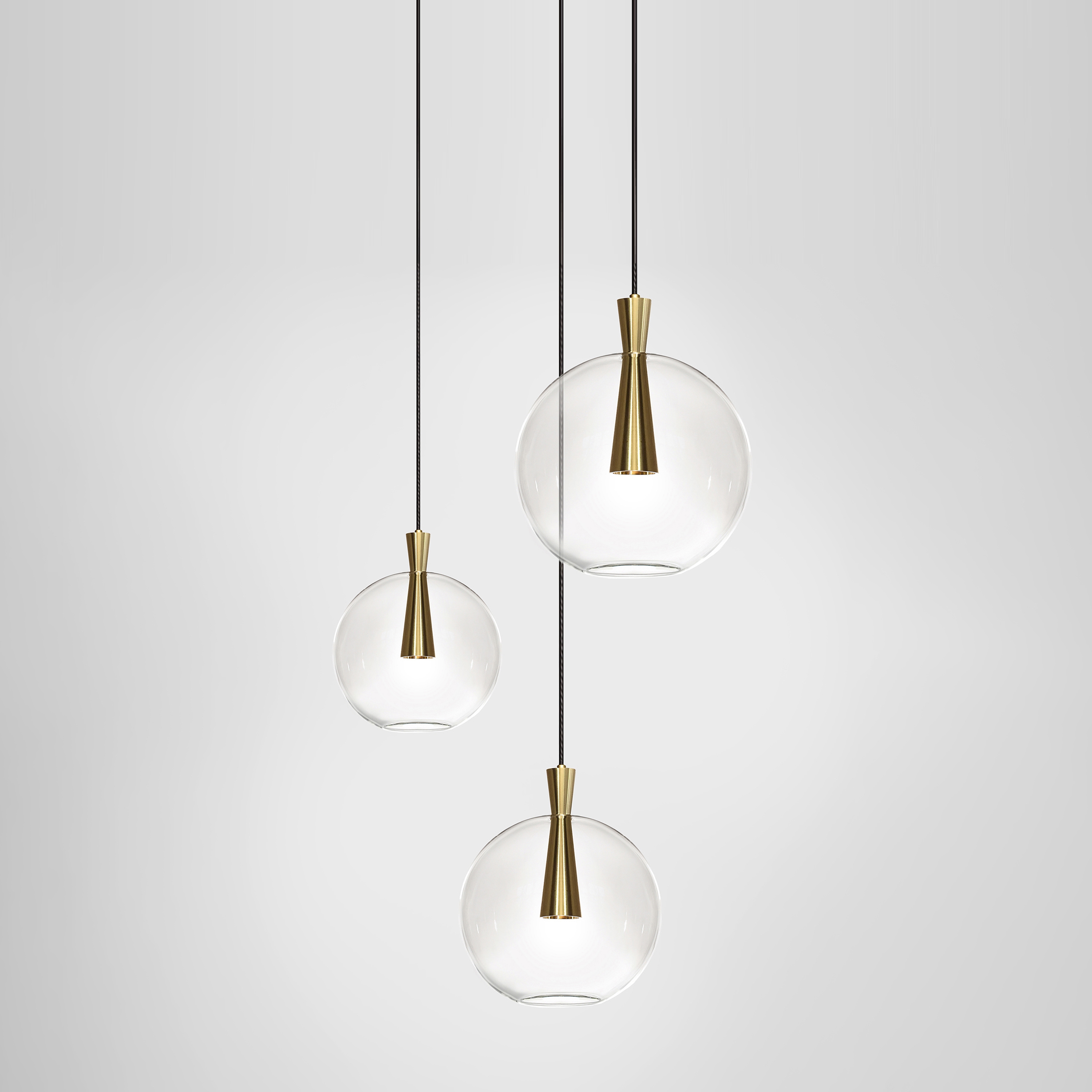 Mostrar el producto Cone 3 Piece Cluster - Lamp and Shade del fabricante Marc Wood Studio