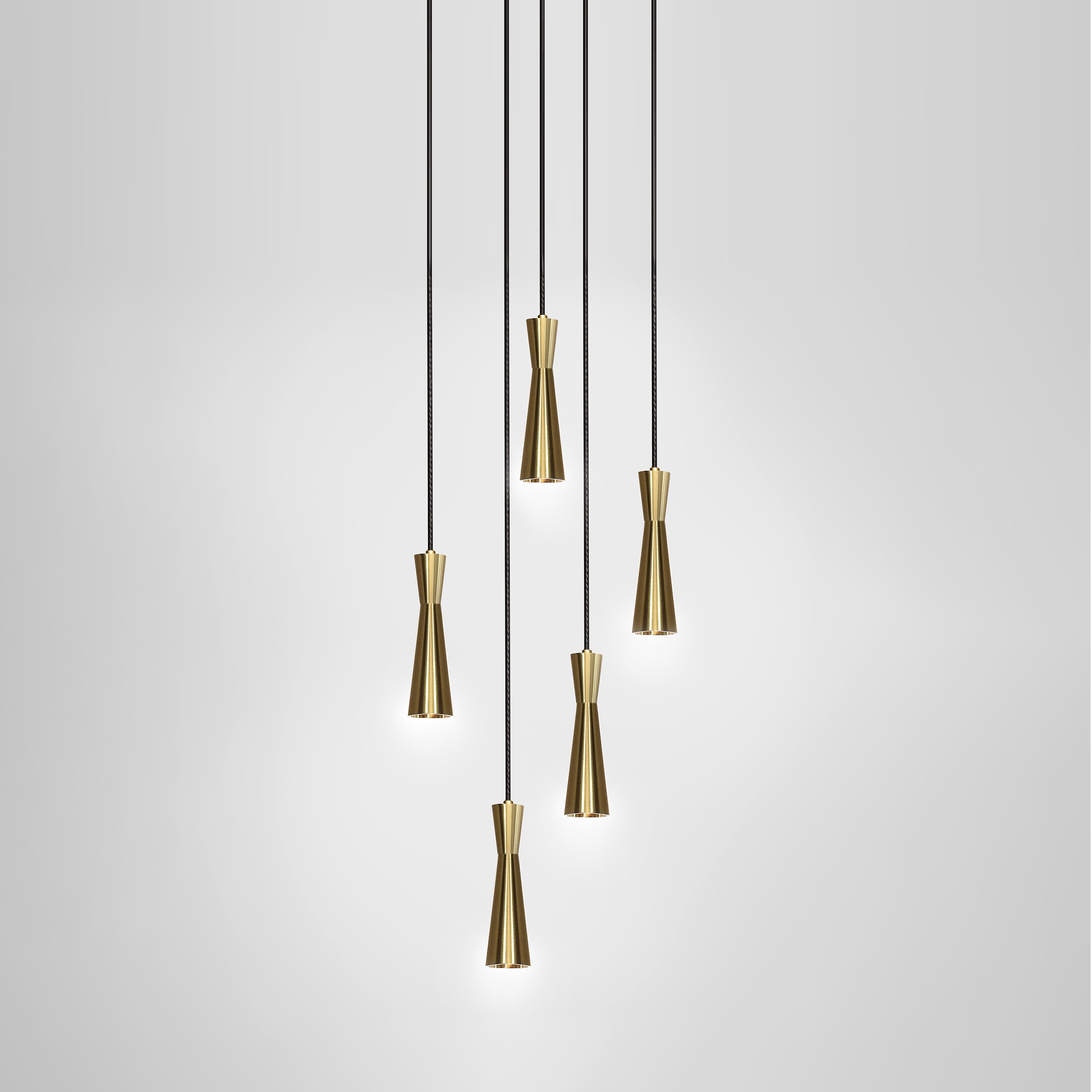 Mostrar el producto Cone 5 Piece Cluster - Lamp del fabricante Marc Wood Studio