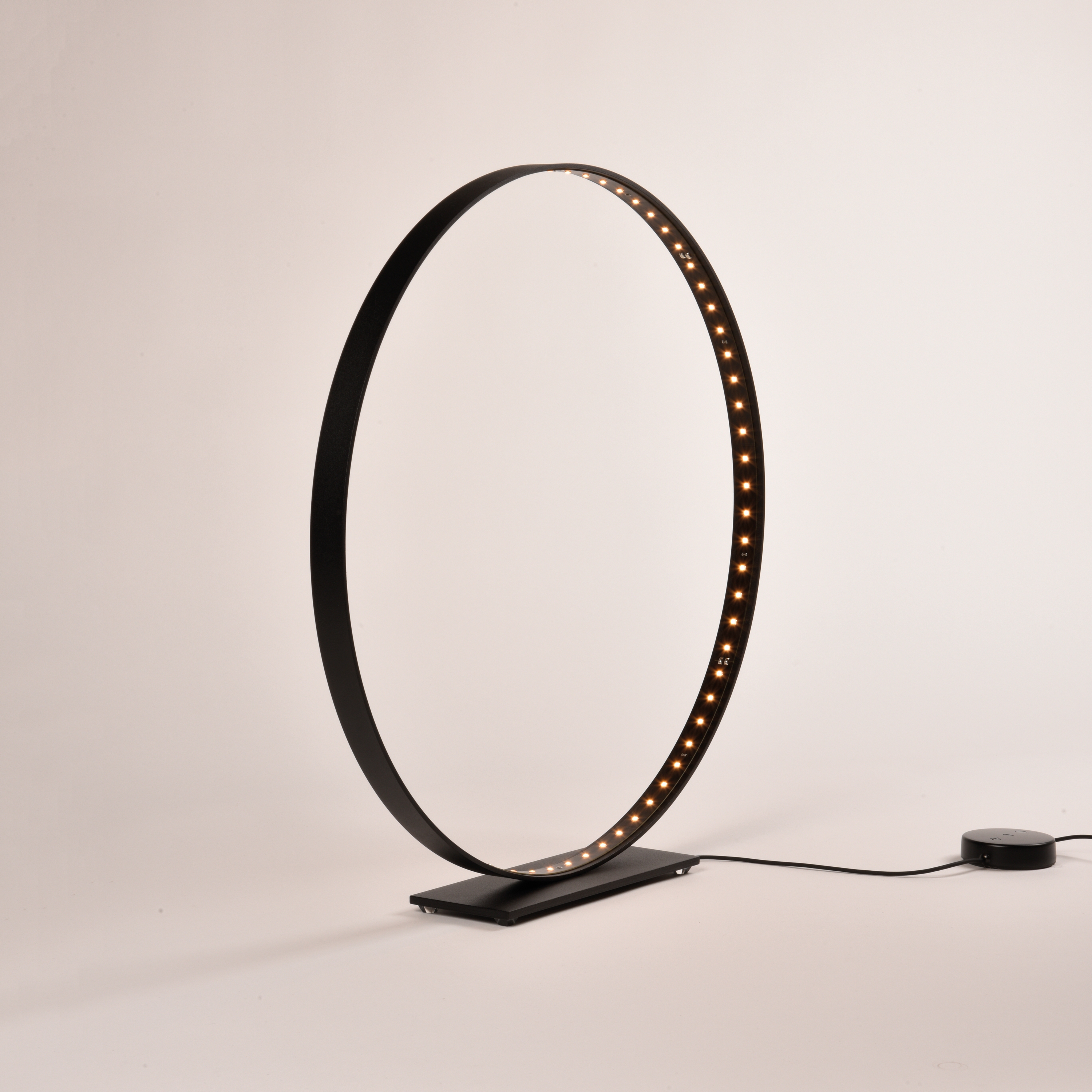 Mostra il prodotto CLASSIC XS Black del produttore Le deun