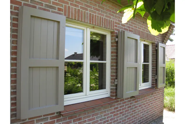 ARLU - ROB Hinged shutter fitting