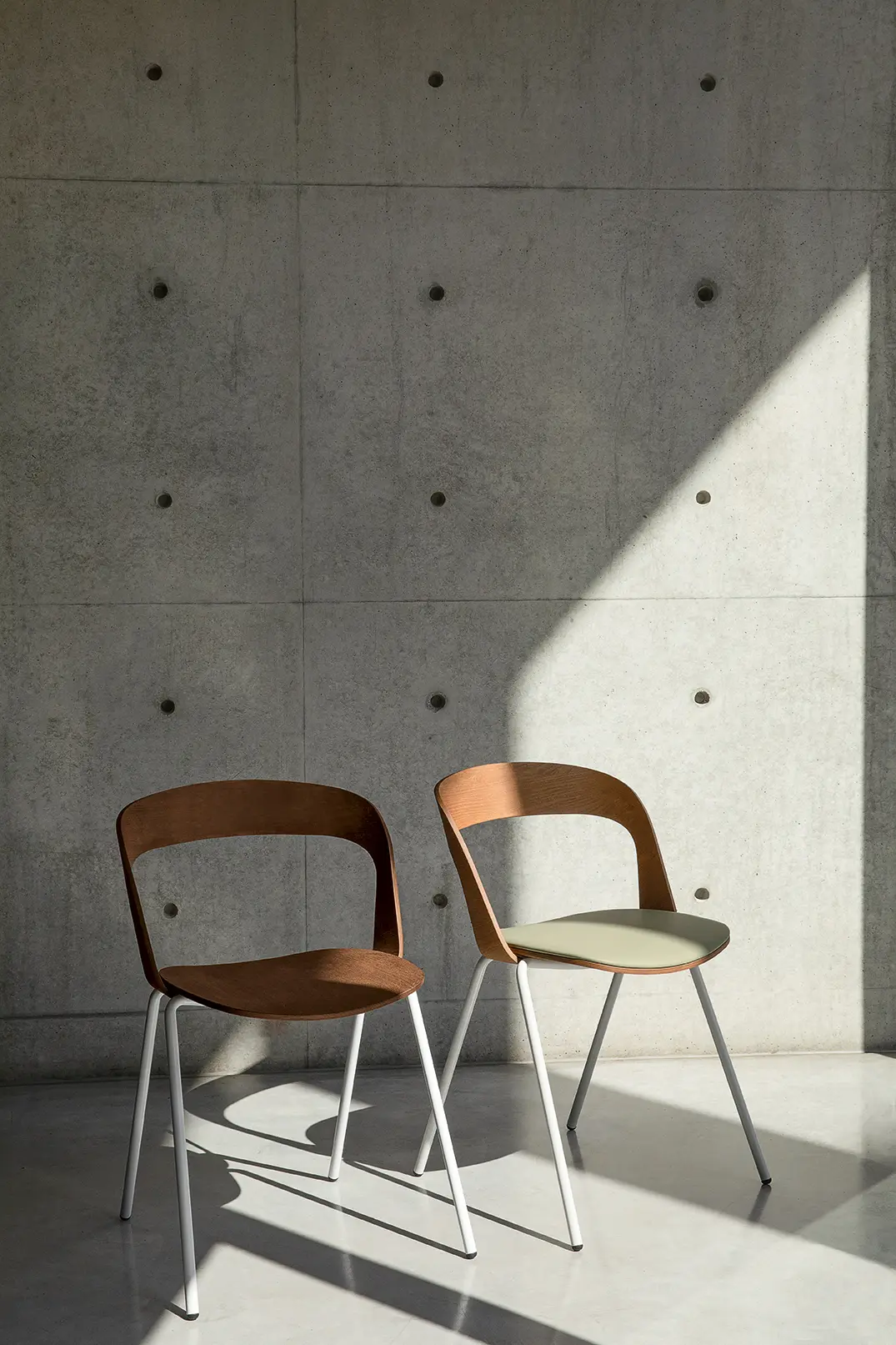 Cantarutti - MAKI Stackable Armchair 2.01.Z/I