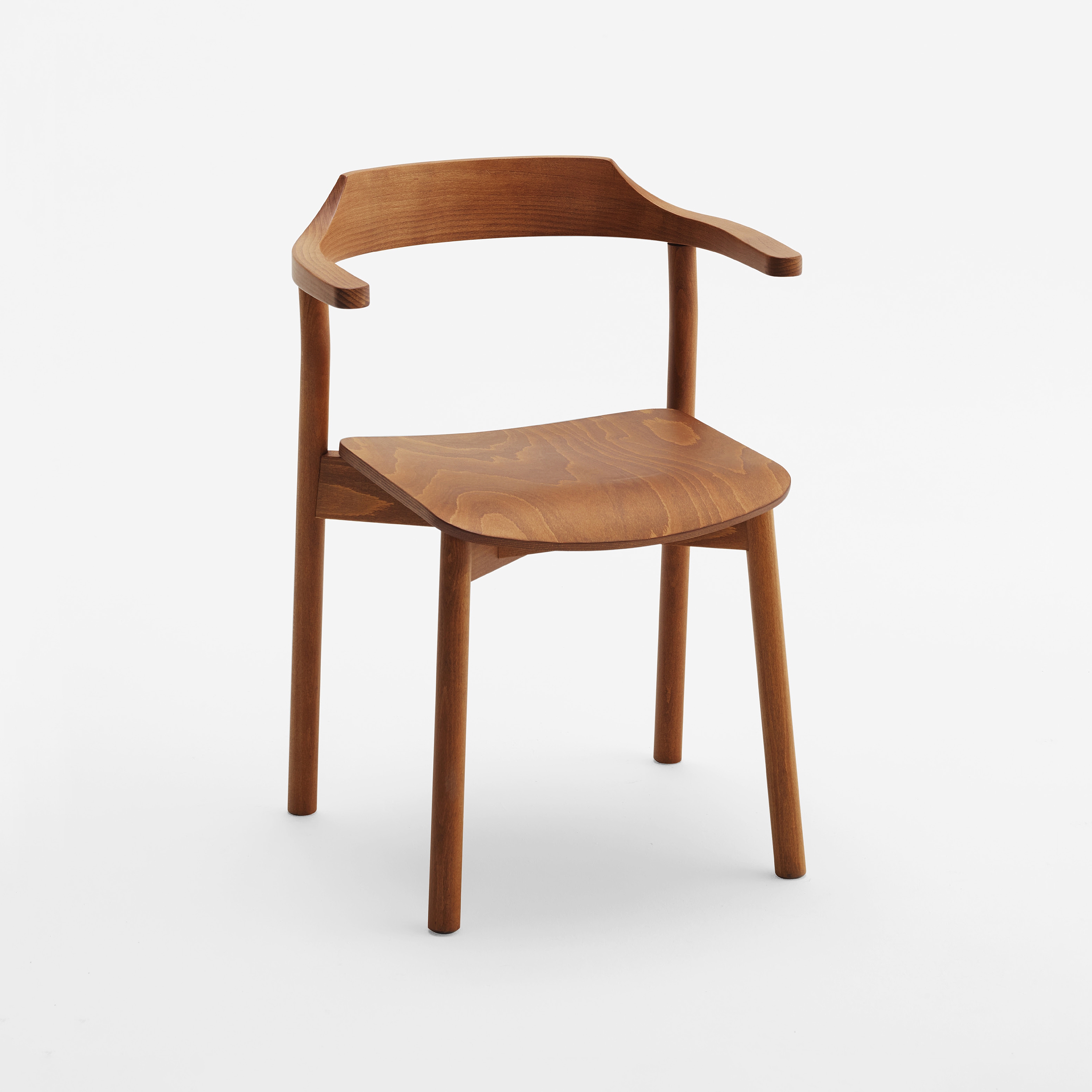 Mostra il prodotto YUMI Poltrona 2.02.0 del produttore Cantarutti