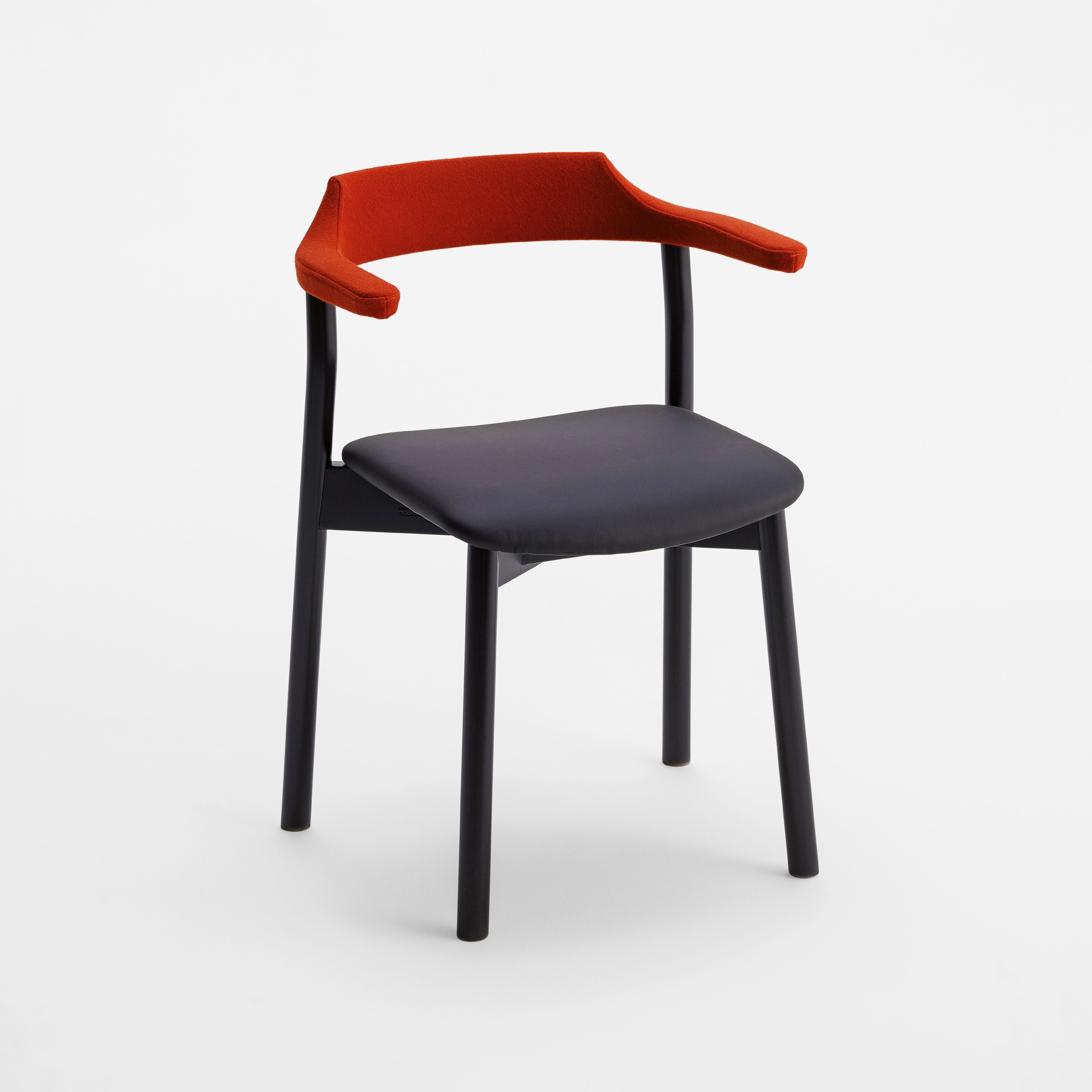 Mostra il prodotto YUMI Poltrona 2.03.0 del produttore Cantarutti