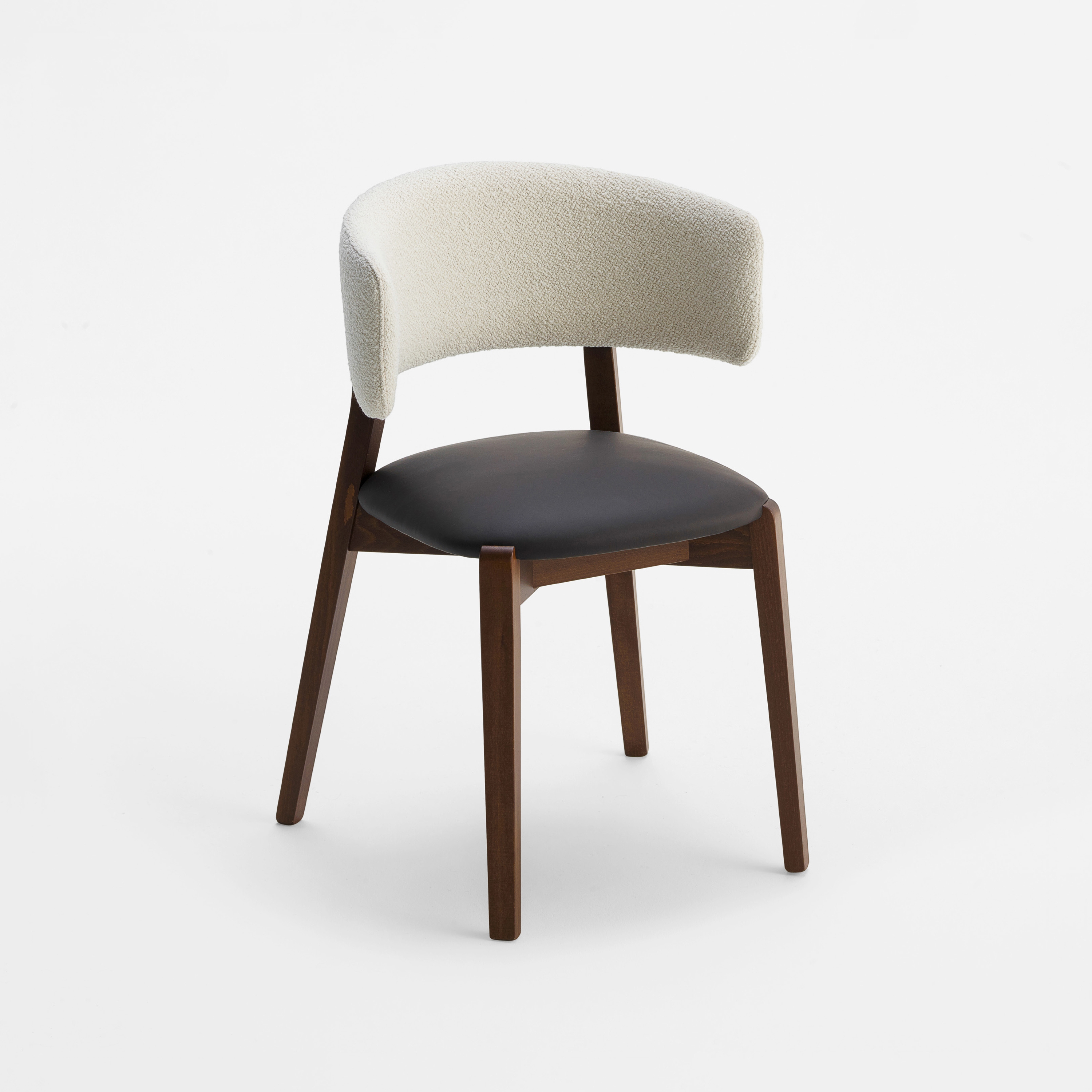 Display product DIXIE Armchair 2.03.0 from manufacturer Cantarutti