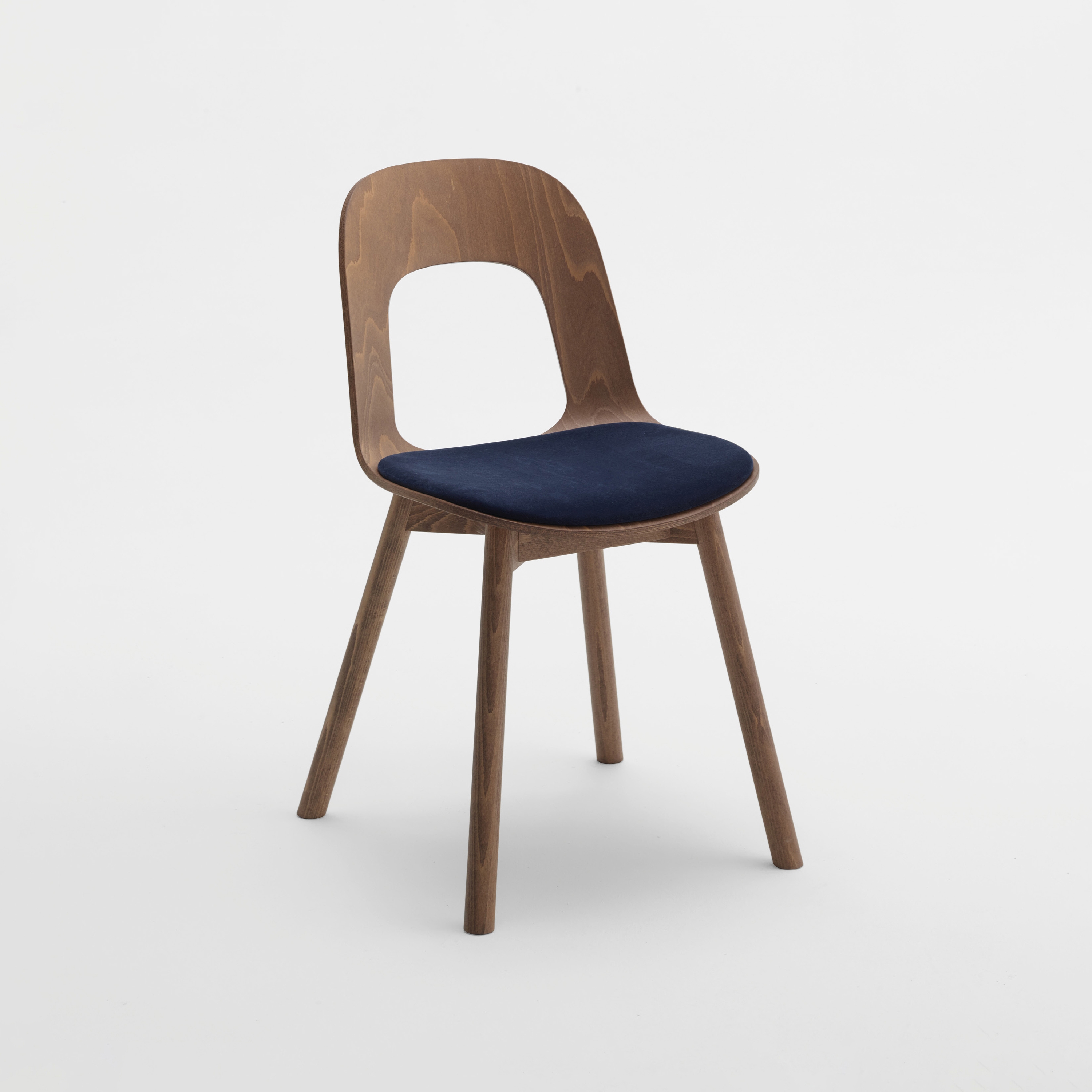 Mostra il prodotto RIBBON Chair 1.35.0 del produttore Cantarutti