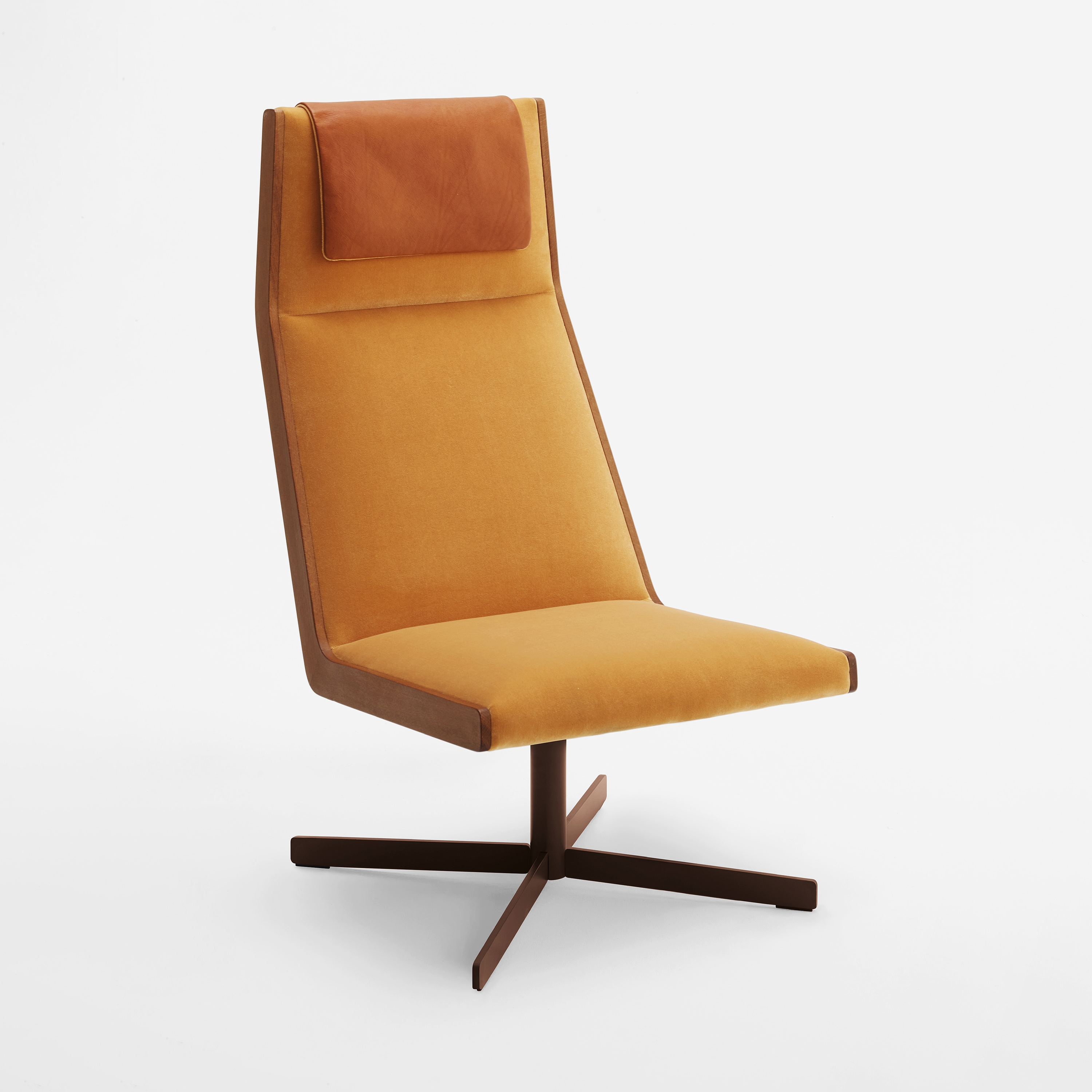 Mostra il prodotto STILO Swivel lounge chair E.30.A del produttore Cantarutti