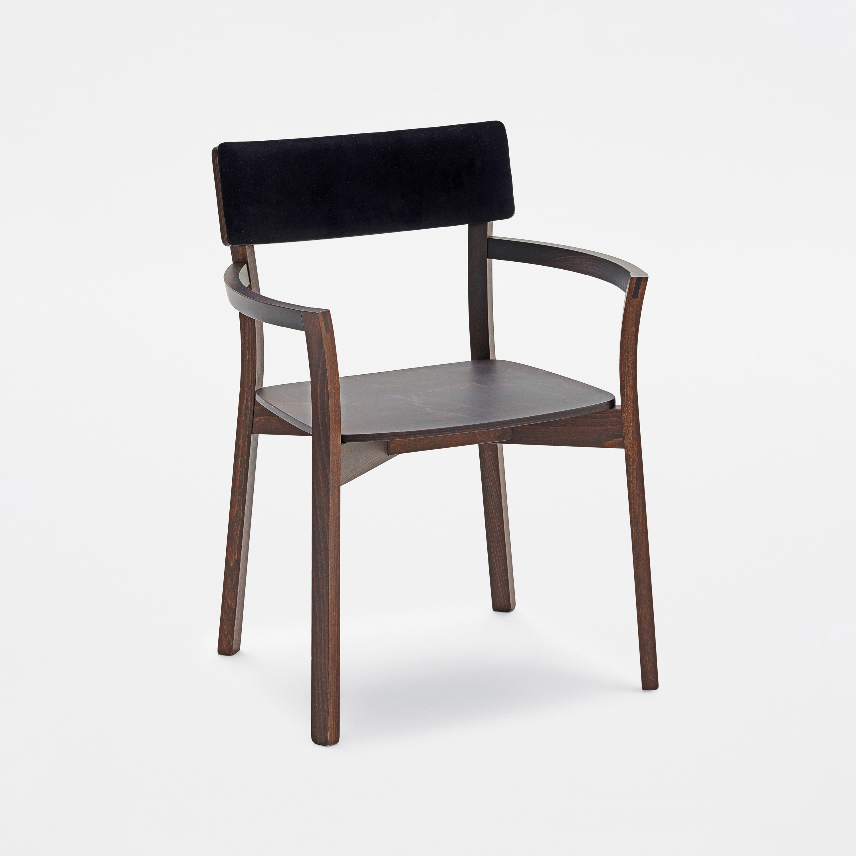 Mostra il prodotto TIMBER Poltrona 2.04.I-J del produttore Cantarutti