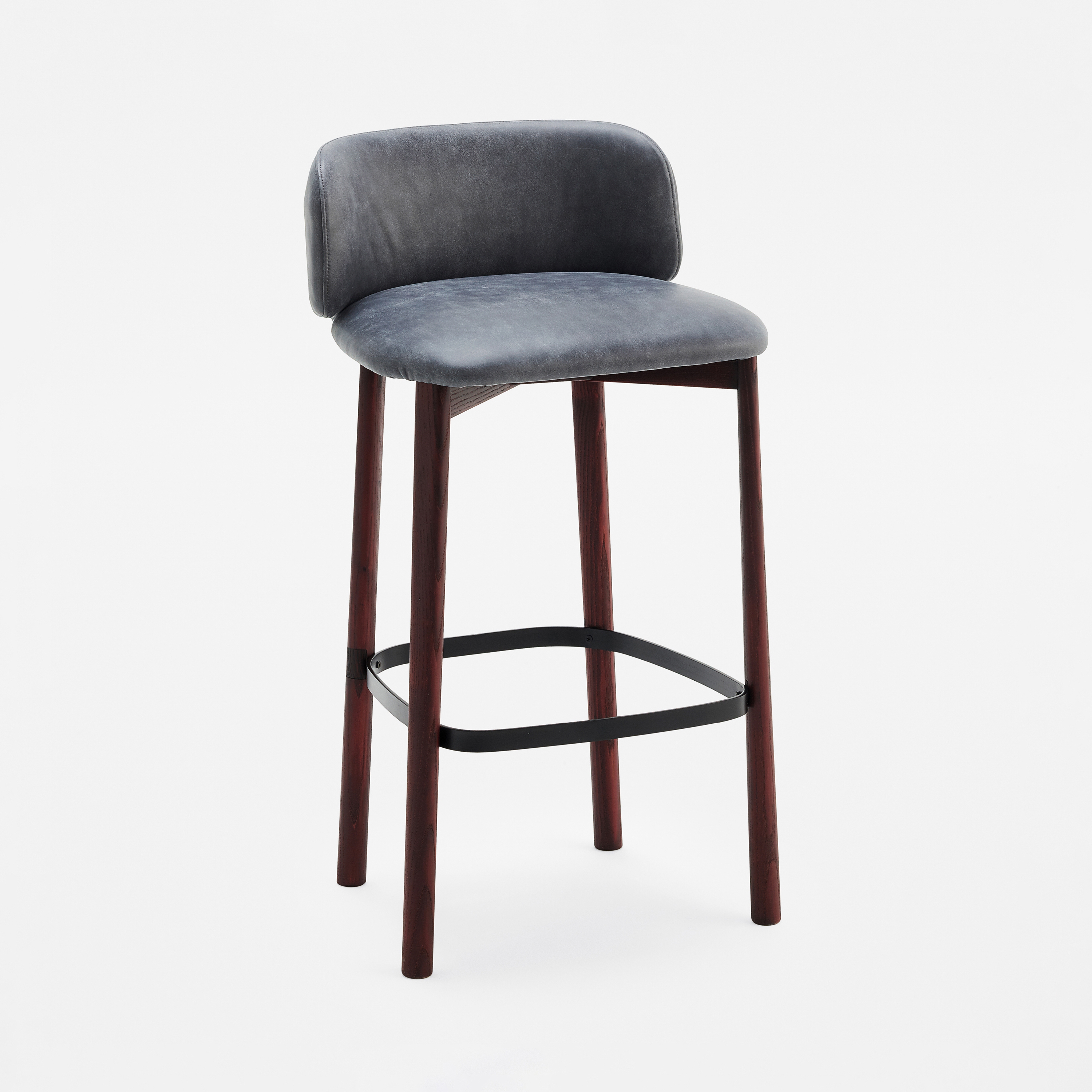 Display product TUILLI Stool 3.03.0-W from manufacturer Cantarutti