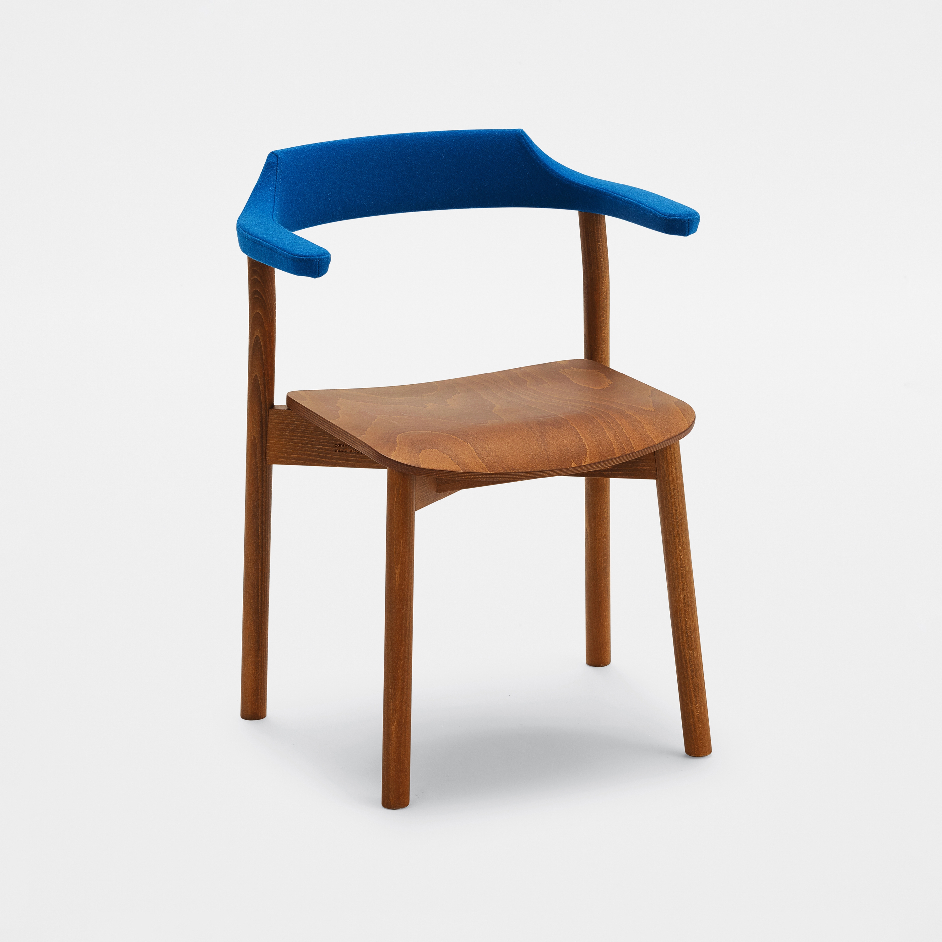 Produkt YUMI Armchair 2.04.0 des Herstellers Cantarutti anzeigen