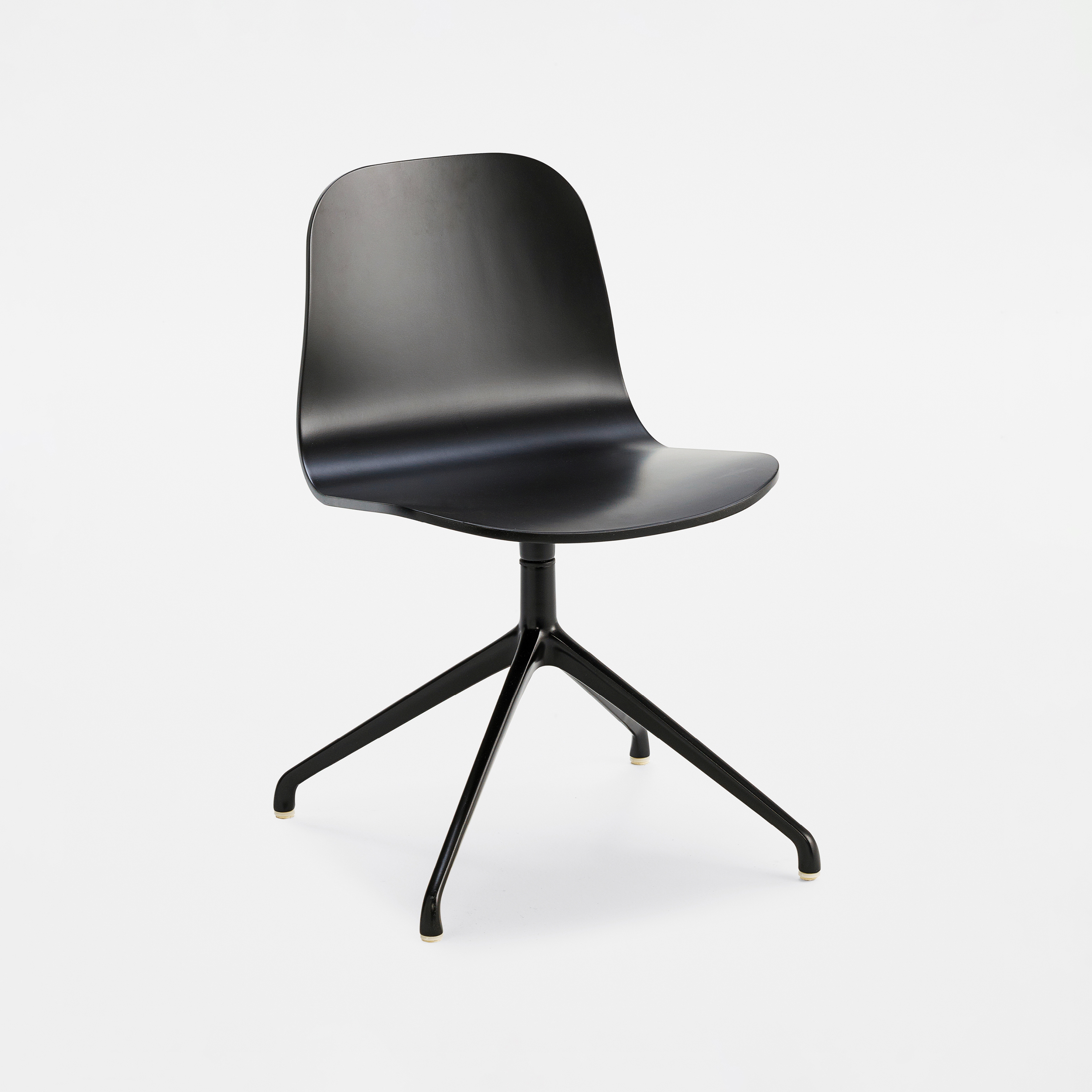 Display product BABA Swivel Chair A.31.0 from manufacturer Cantarutti