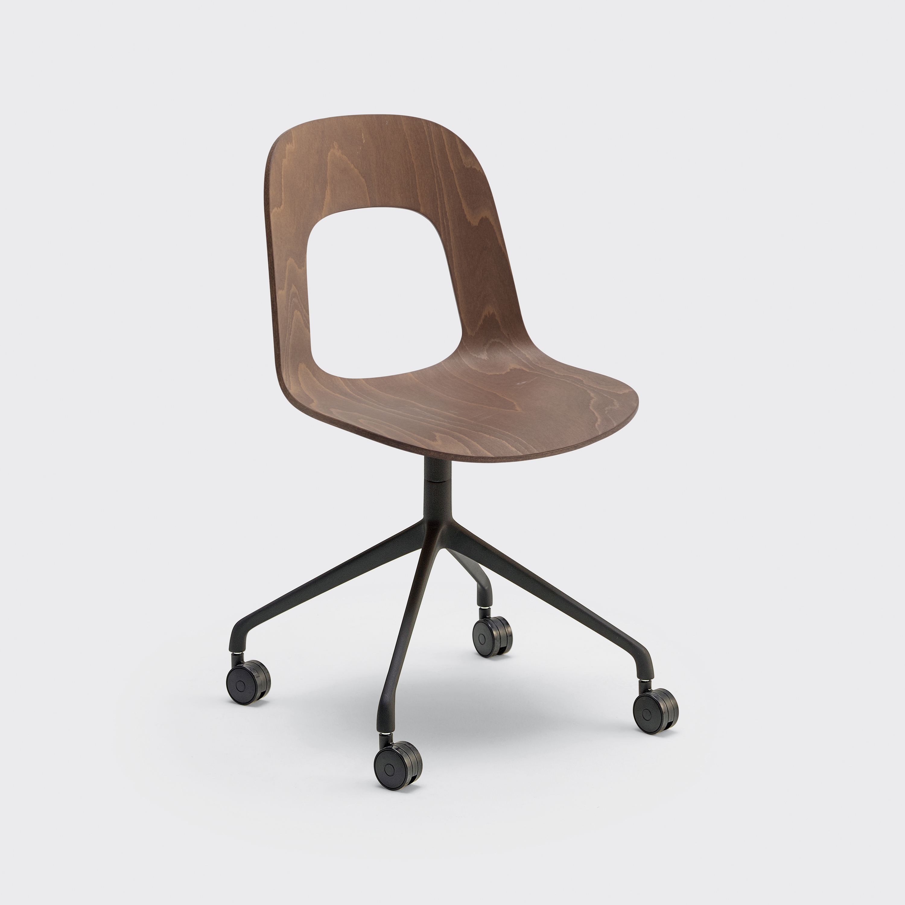 Afficher le produit RIBBON Swivel Chair A.36.0/F du fabricant Cantarutti