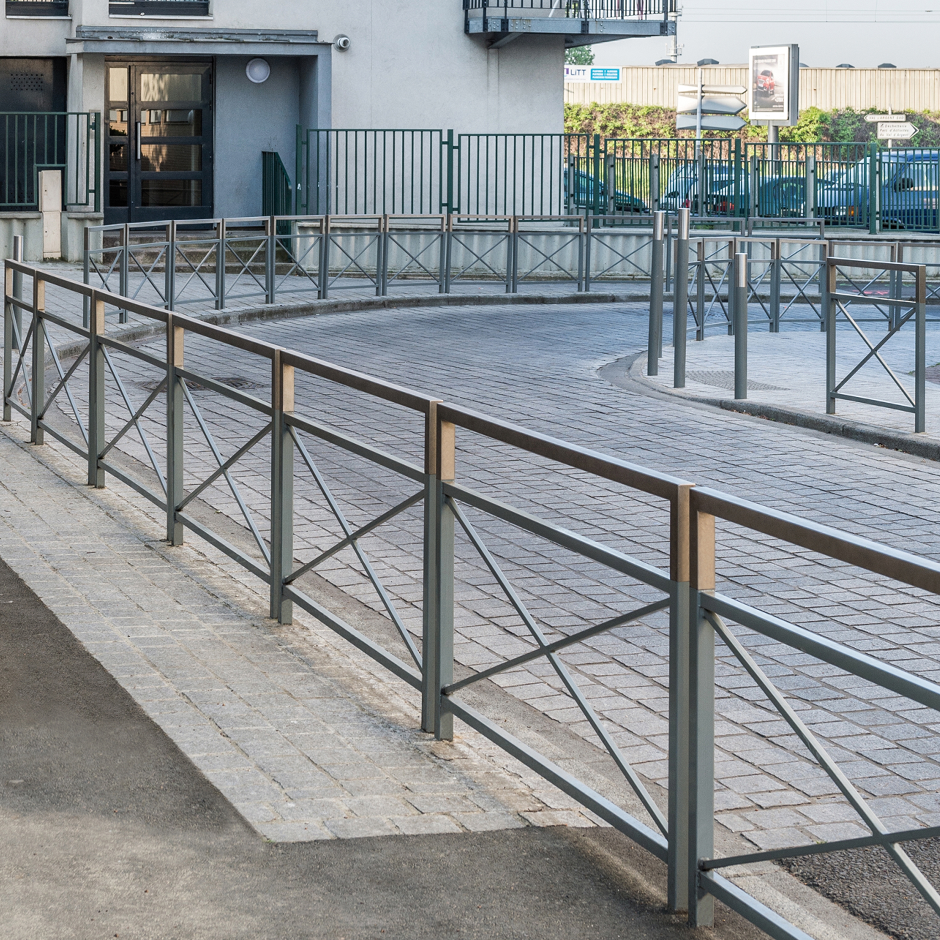 Display product Alliage Barrier from manufacturer Univers et Cité - Mobilier urbain
