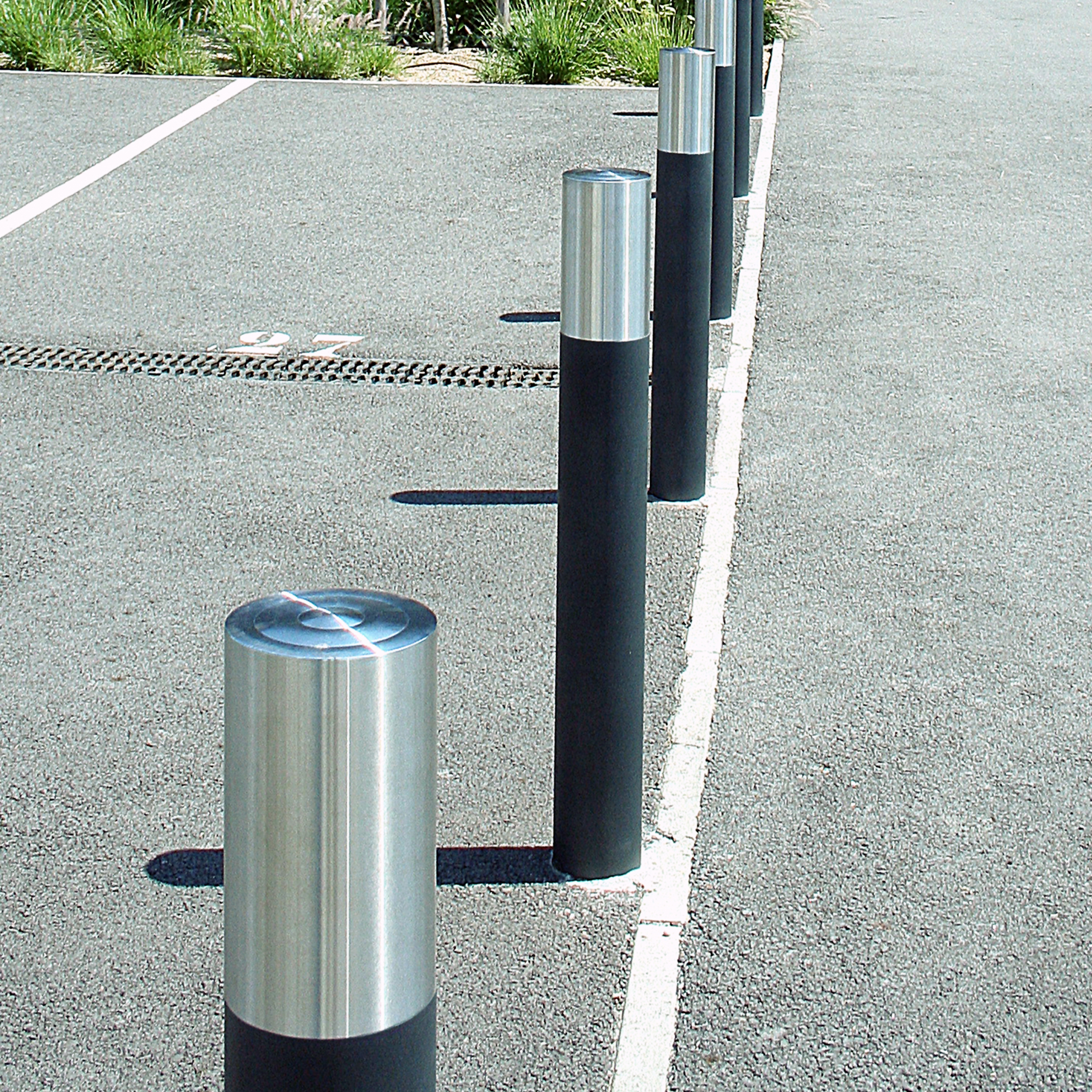Display product Alliage Bollard from manufacturer Univers et Cité - Mobilier urbain