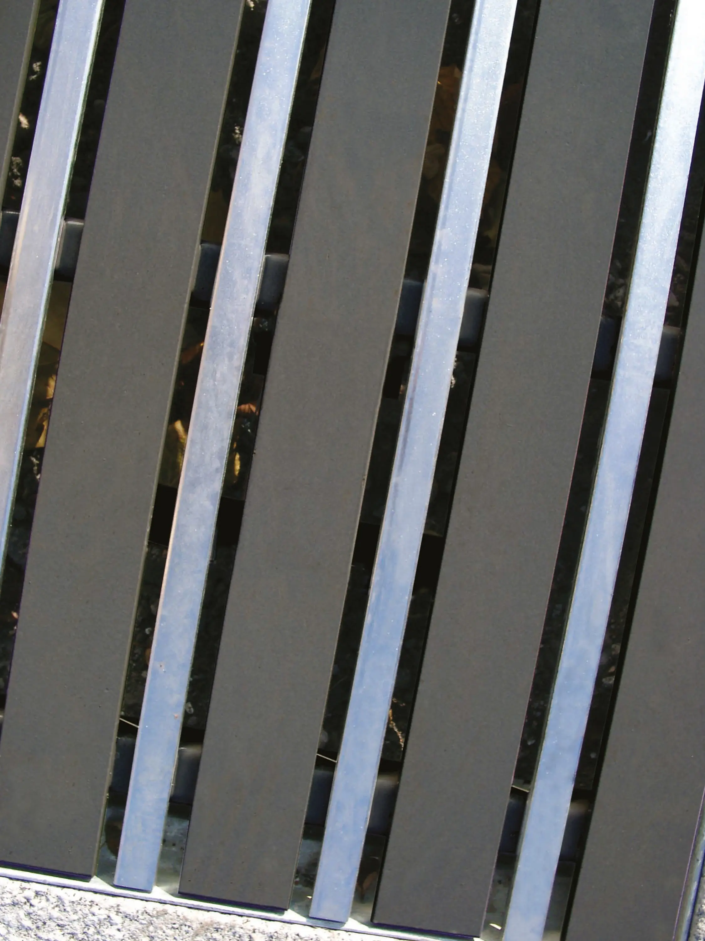 Univers et Cité - Mobilier urbain - Alliage Tree Grates