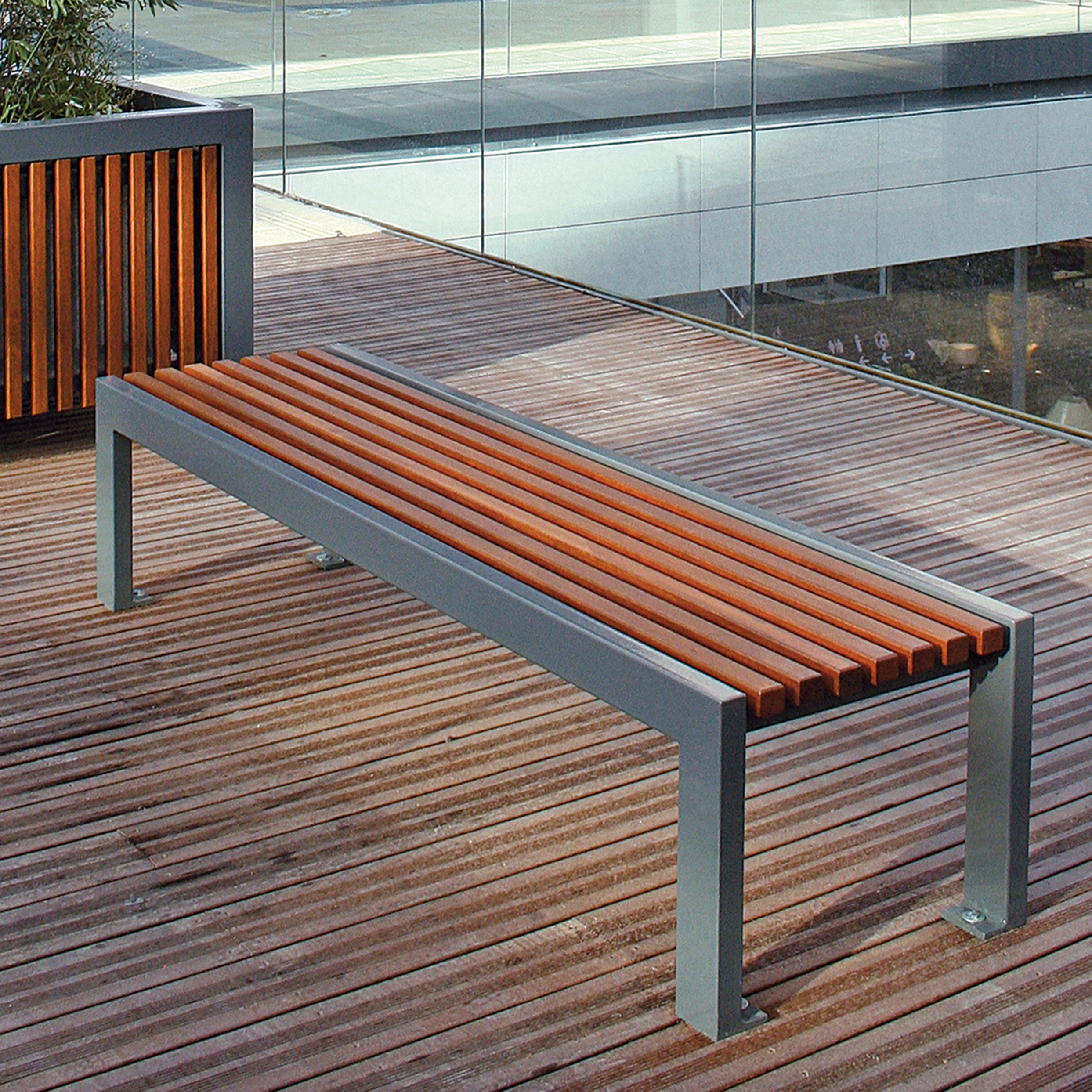 Display product Cinéo Bench seat from manufacturer Univers et Cité - Mobilier urbain