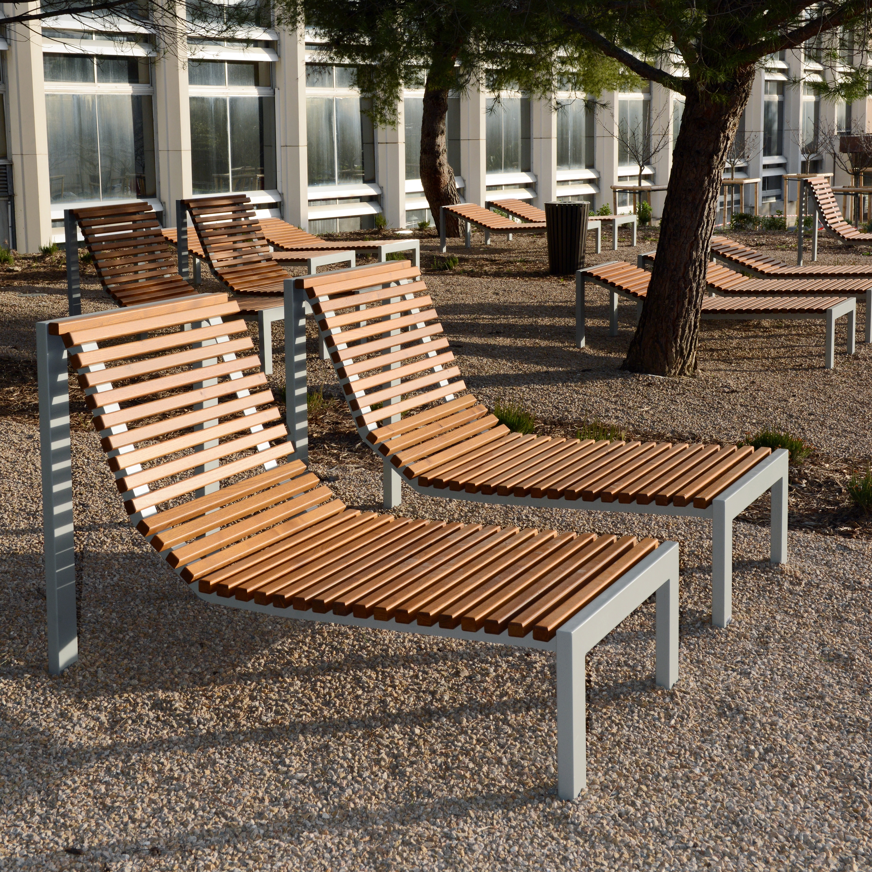 Display product Cinéo Lounger from manufacturer Univers et Cité - Mobilier urbain