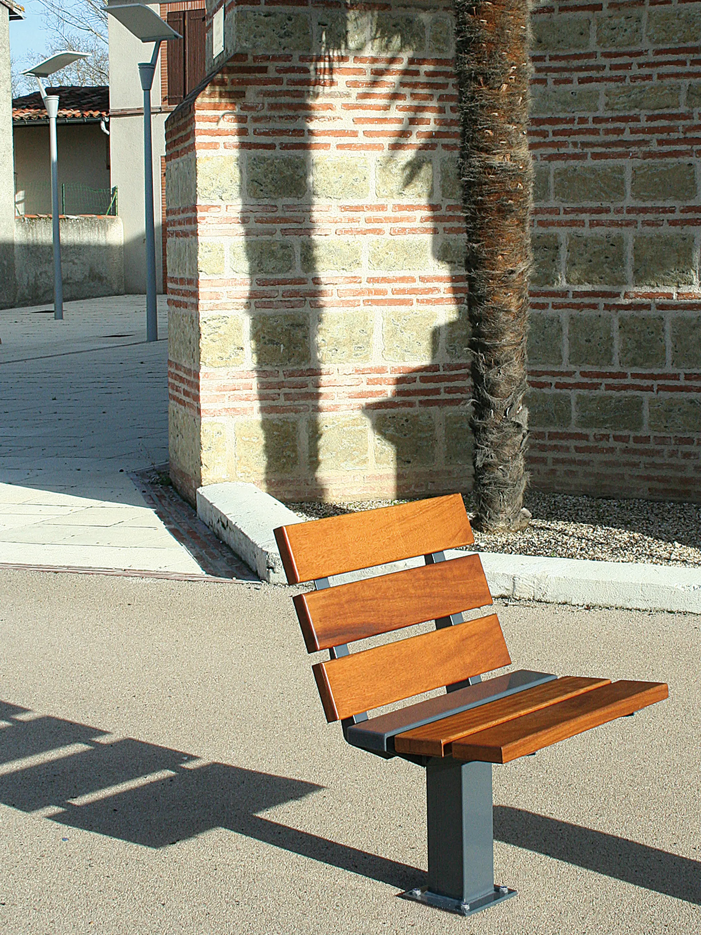 Univers et Cité - Mobilier urbain - Classico Chair