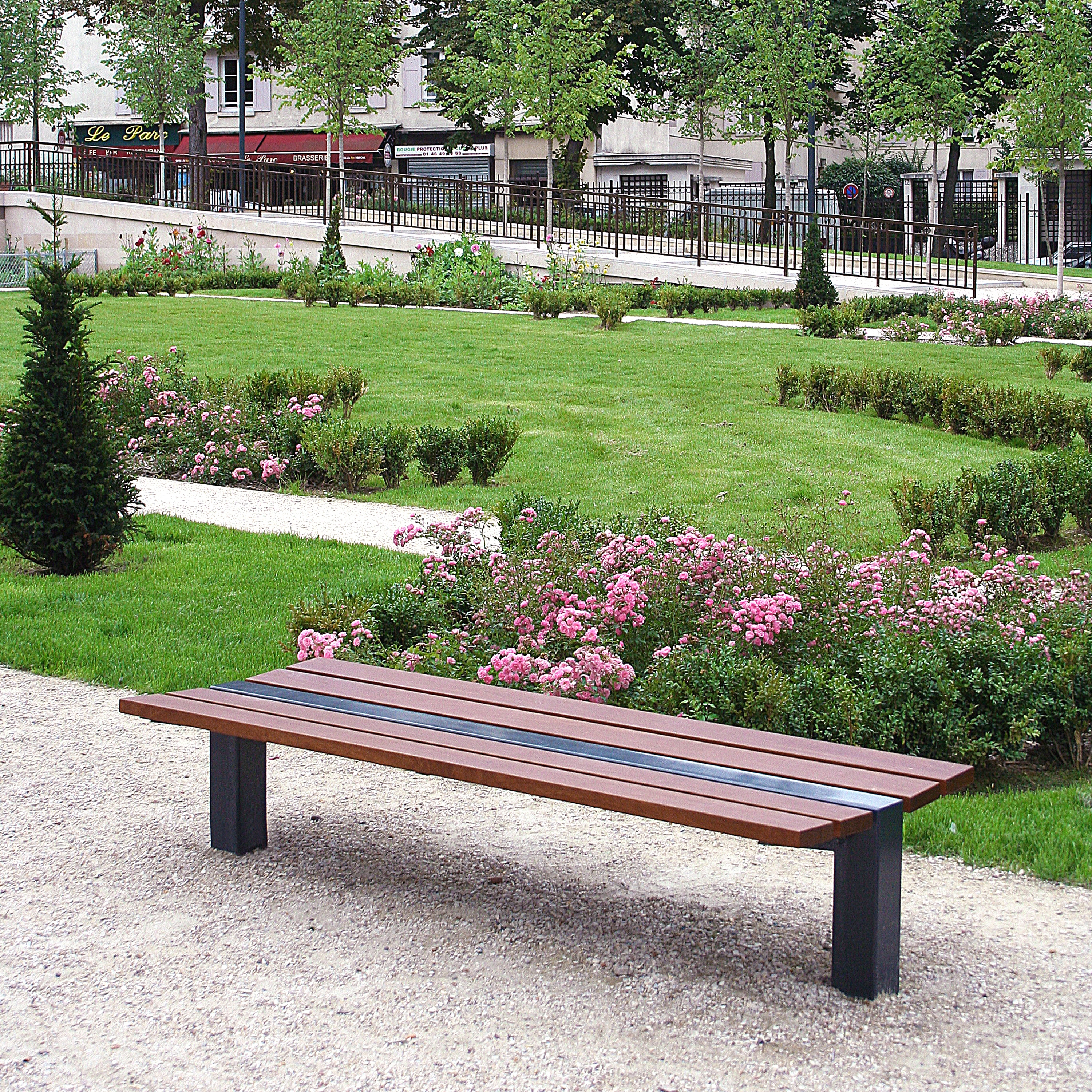Display product Classico Bench seat from manufacturer Univers et Cité - Mobilier urbain