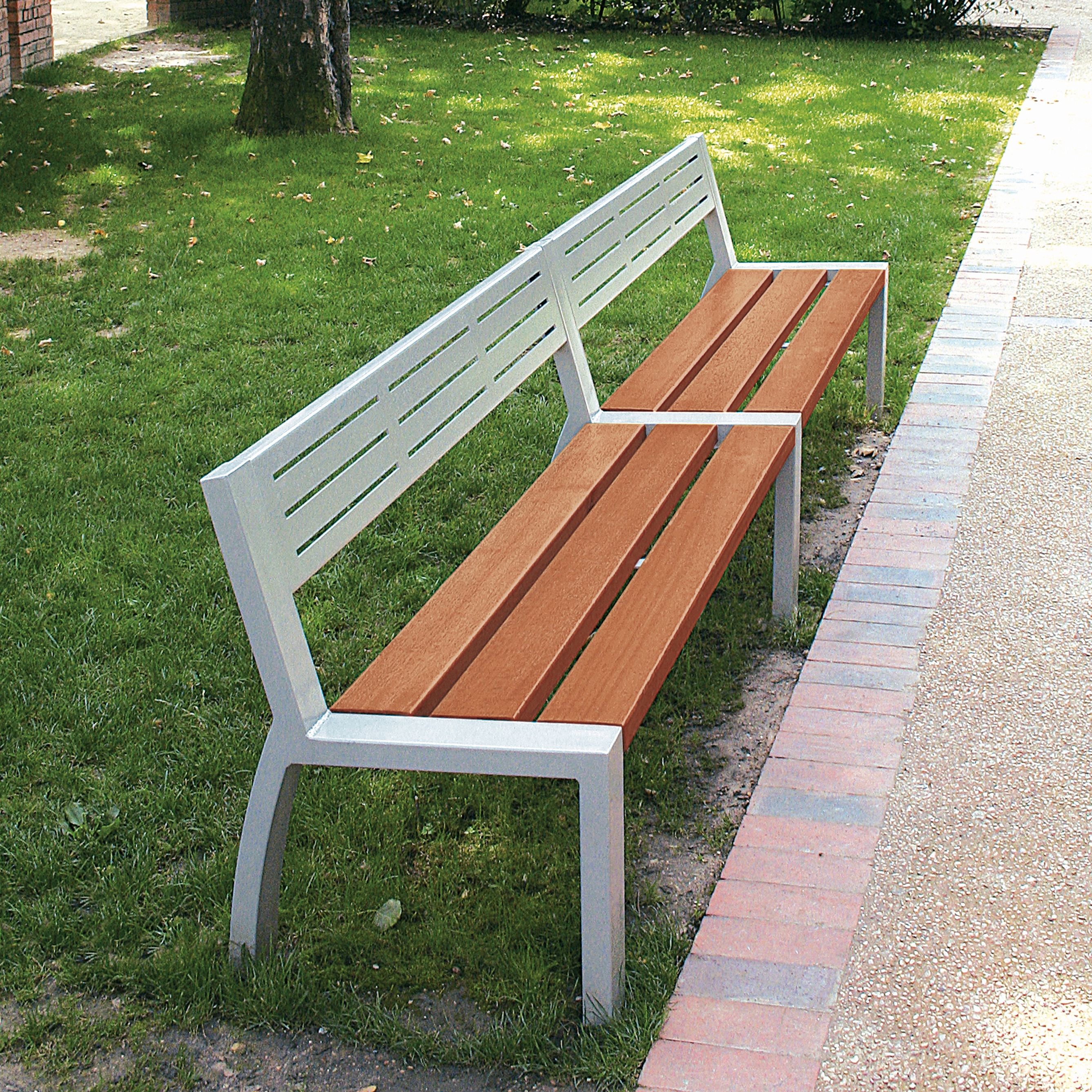 Afficher le produit Banc Cléa mixte du fabricant Univers et Cité - Mobilier urbain