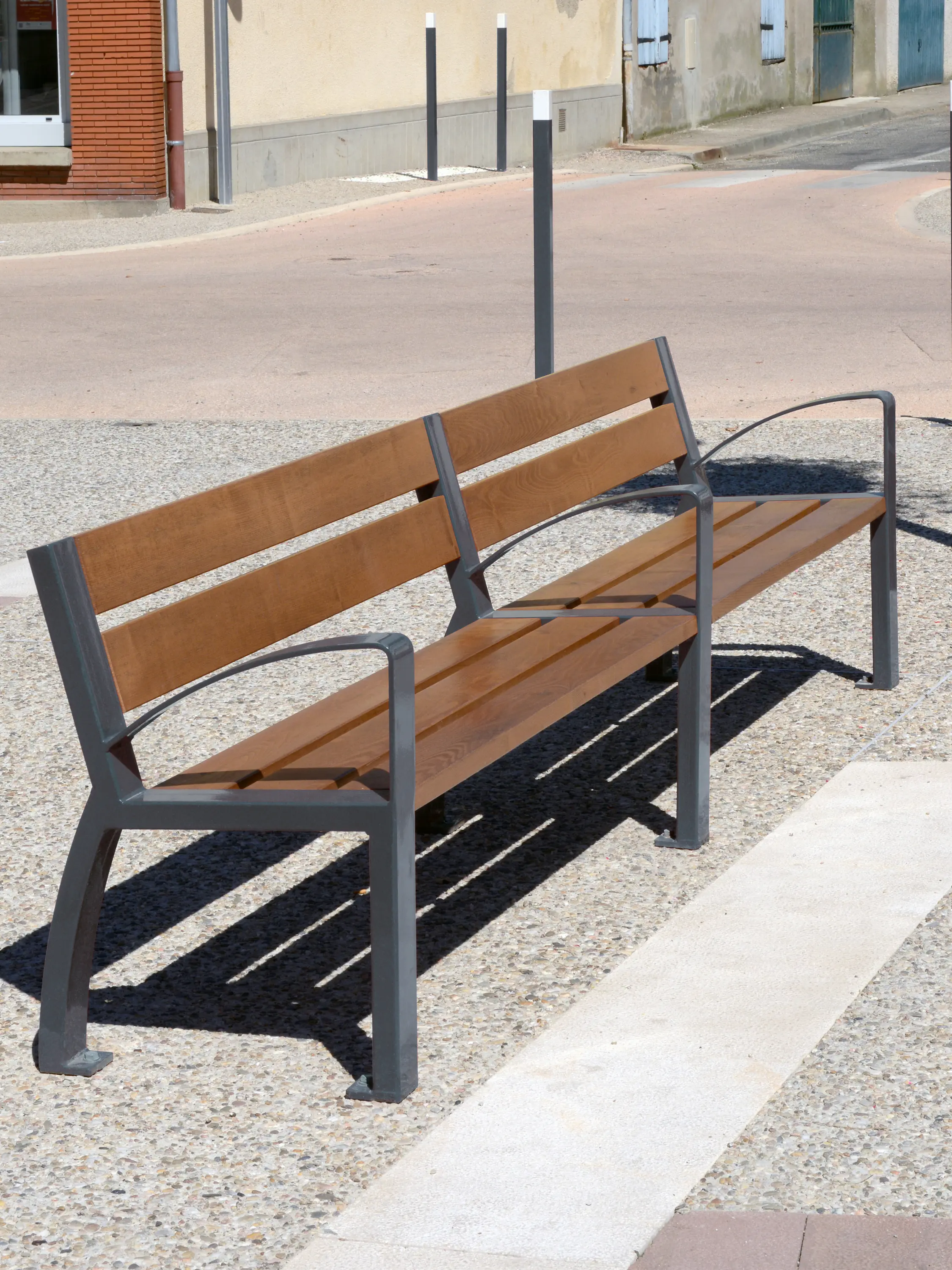 Univers et Cité - Mobilier urbain - Cléo Bench