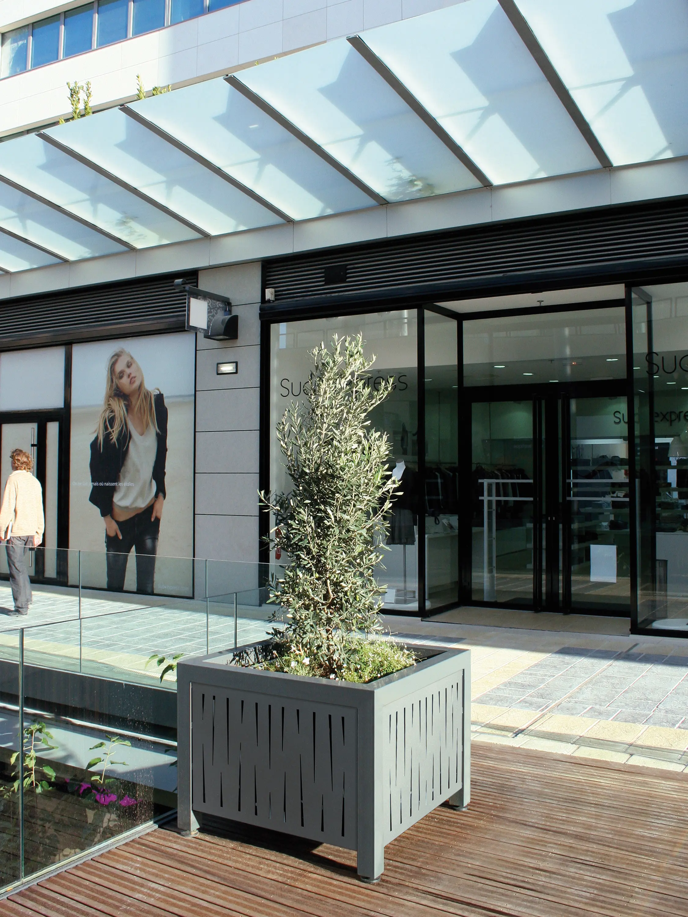 Univers et Cité - Mobilier urbain - Evolution Planter Square